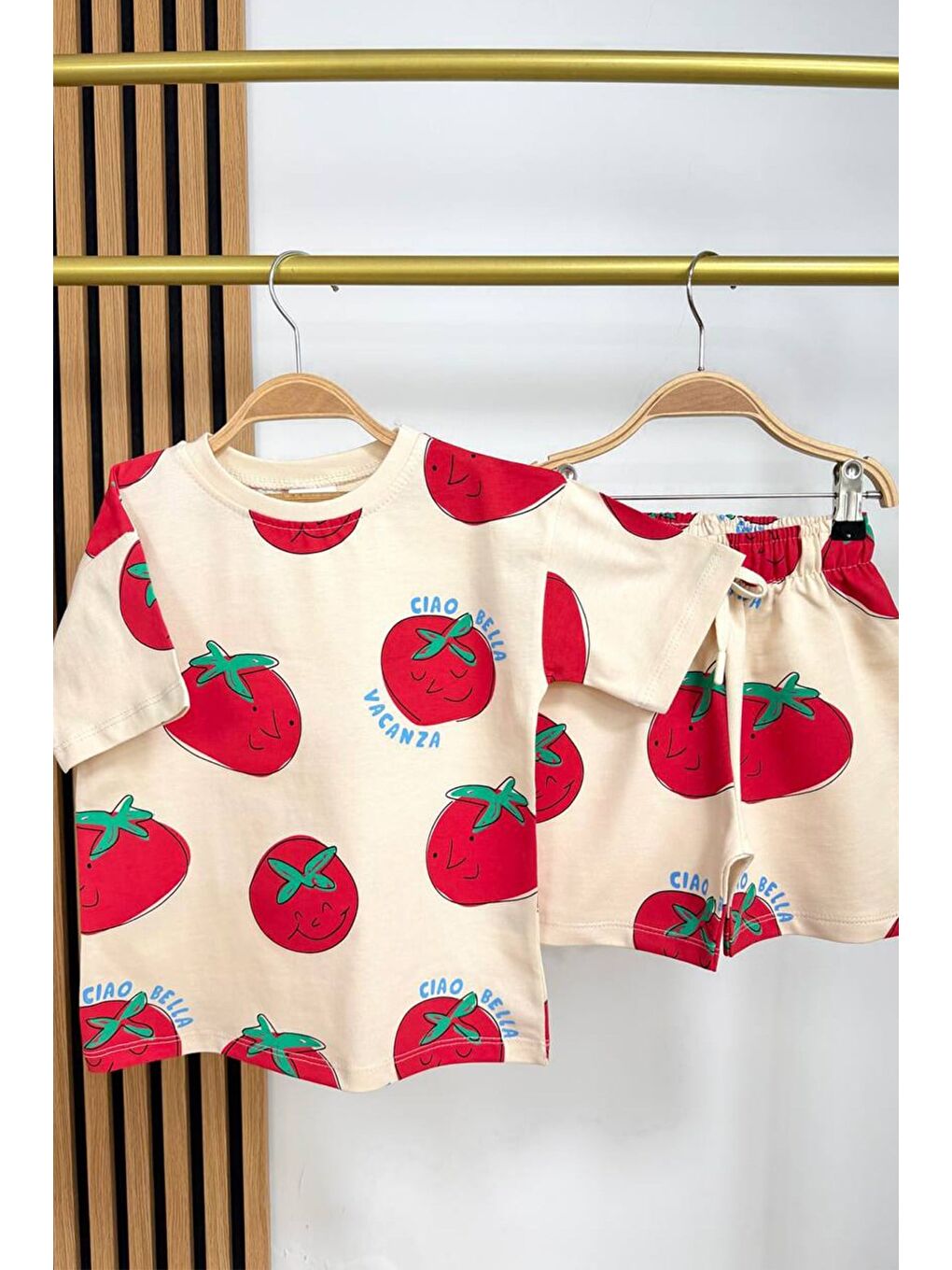 Bej Erkek Çocuk Pamuklu Domates Baskılı T-Shirt Ve Şort Alt Üst Takım-2