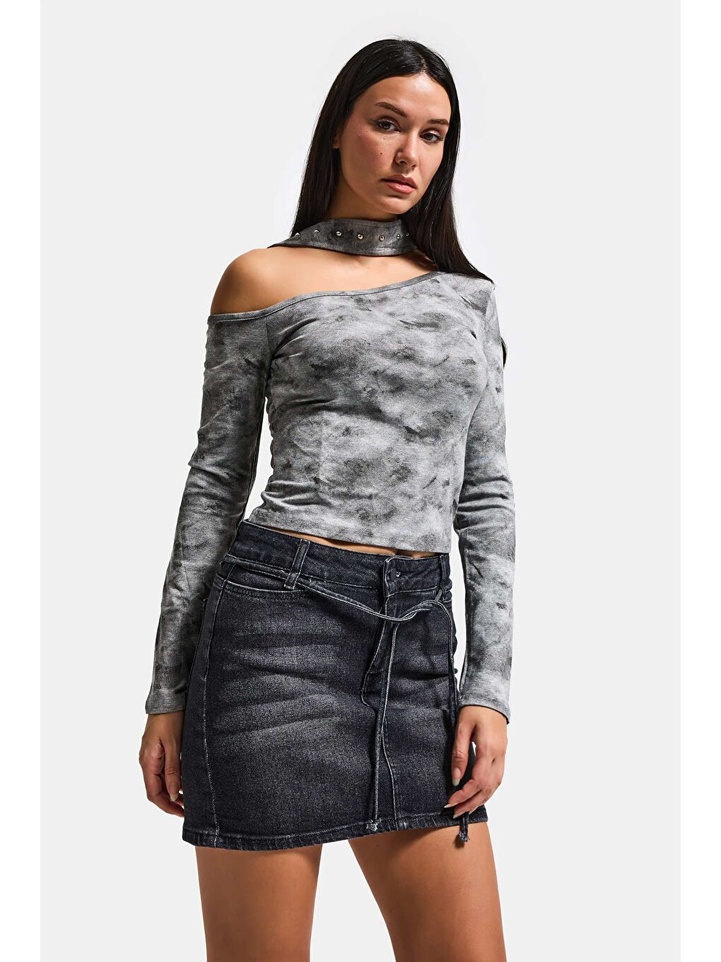 Kadın Gri w5 Asimetrik Kesim Özel Kumaş Tasarım Crop Top