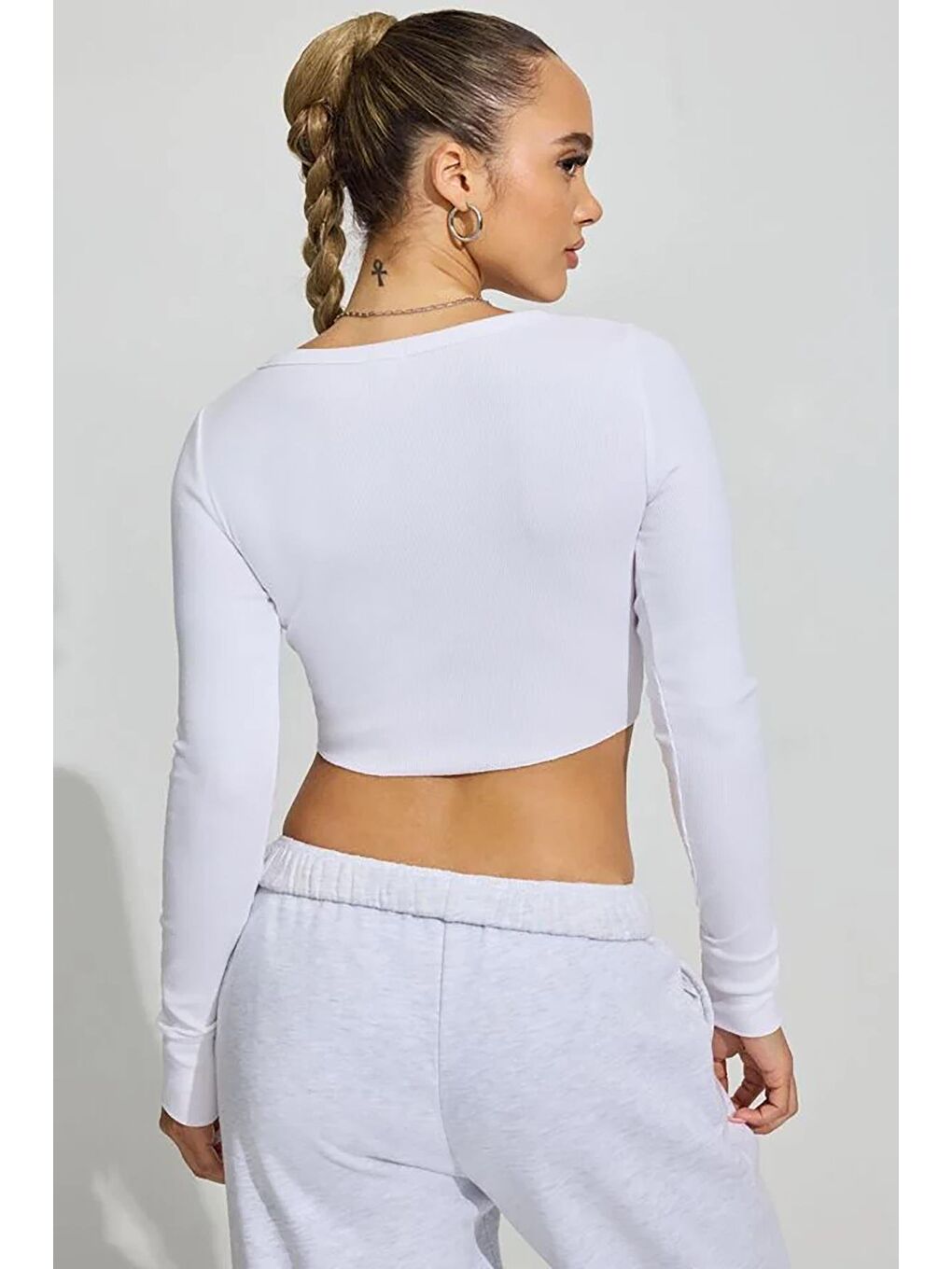 Beyaz Uzun Kollu Düğmeli Kaşkorse Crop Hırka Mg2193-2