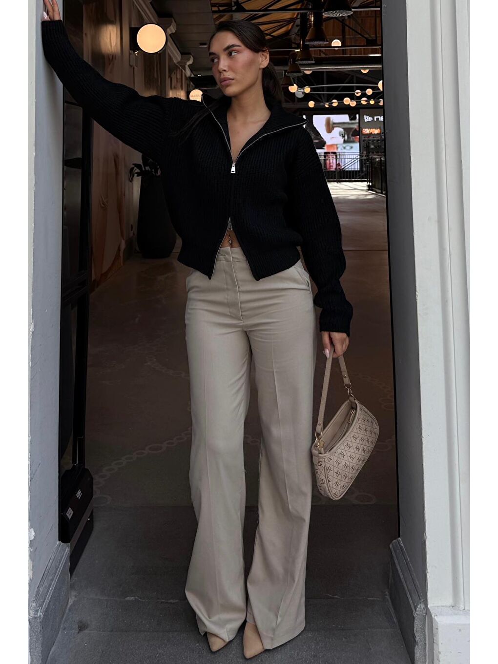 Siyah Fermuarlı Kadın Triko Hırka Mg2532-5