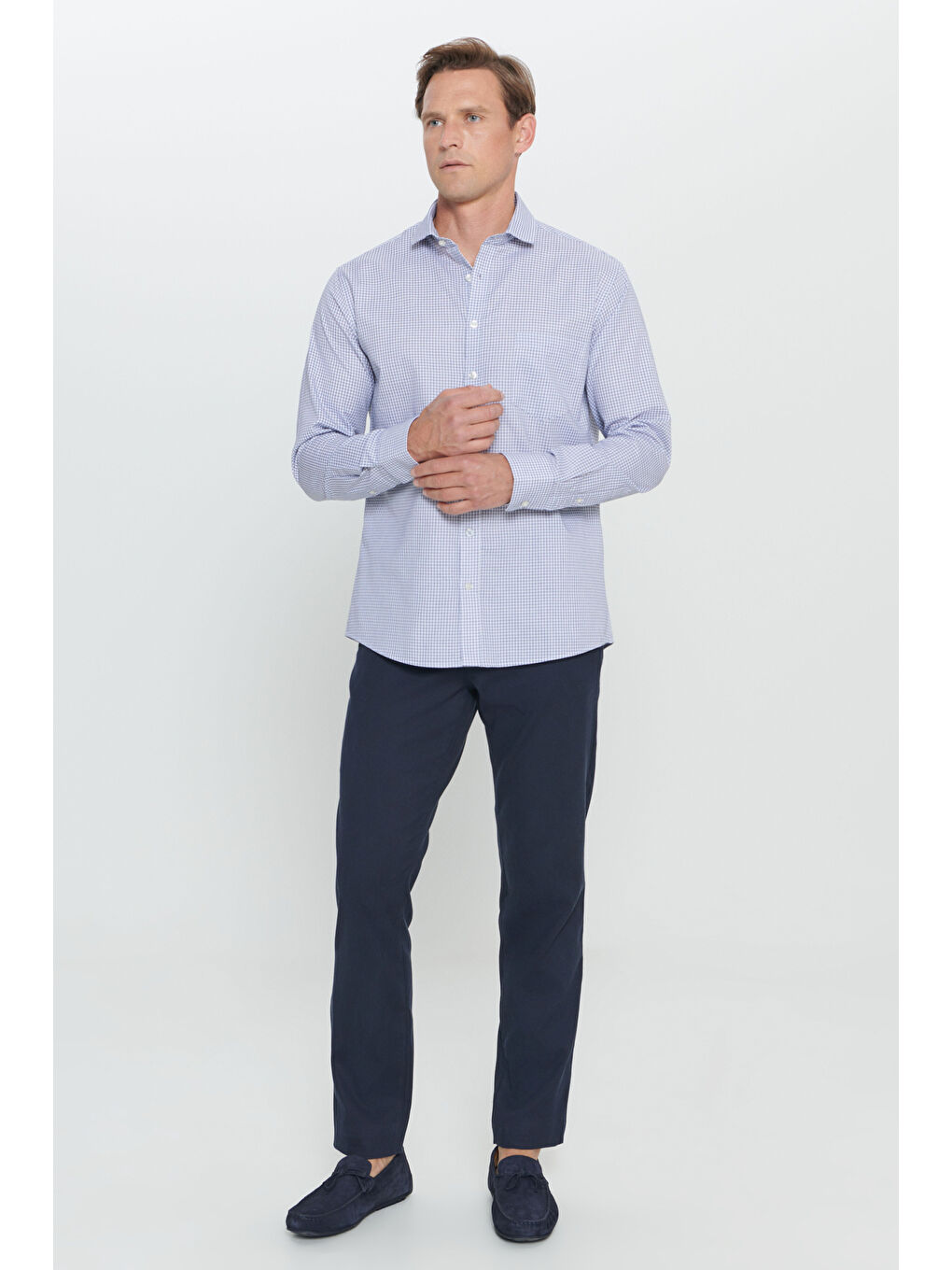Erkek Beyaz-Mavi Regular Fit Normal Kesim %100 Pamuk Klasik Yaka Kareli Cepli Gömlek-1