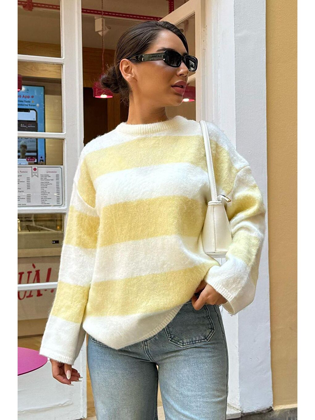 Sarı Bisiklet Yaka Çizgili Triko Kadın Kazak Mg2472