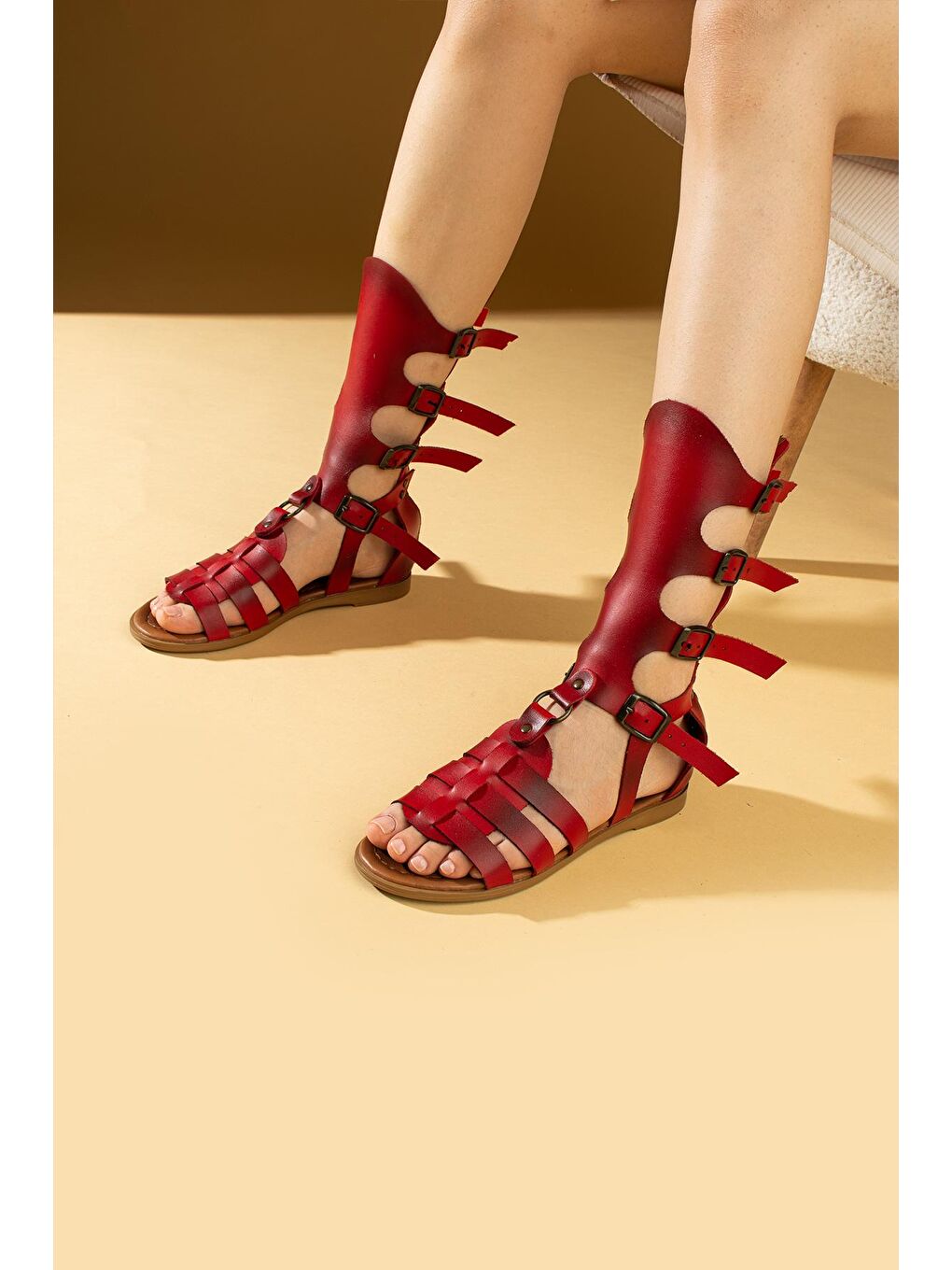 Kırmızı 4 Tokalı Önü Açık Fermuarlı Rahat Kalıp Gladyo Kadın Sandalet 51-0403-24