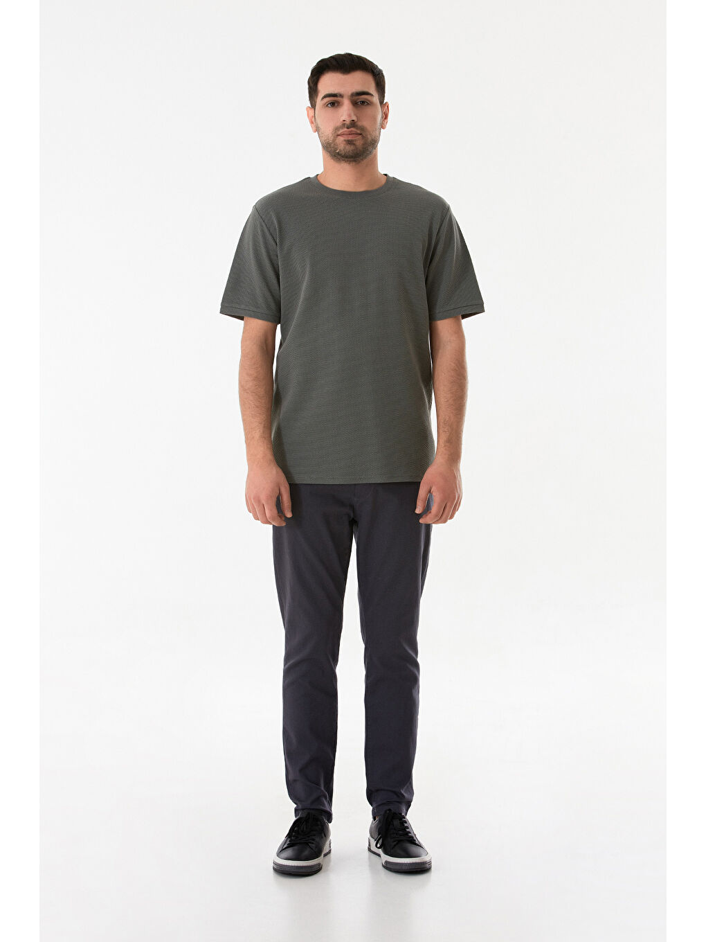 Gri Petek Kumaş Bisiklet Yaka Tişört-1