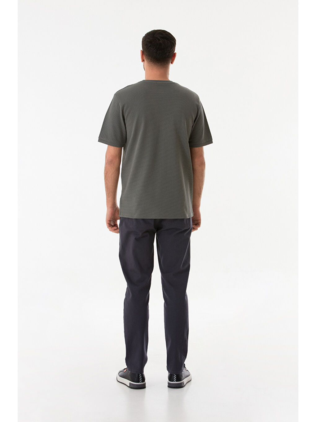 Gri Petek Kumaş Bisiklet Yaka Tişört-2