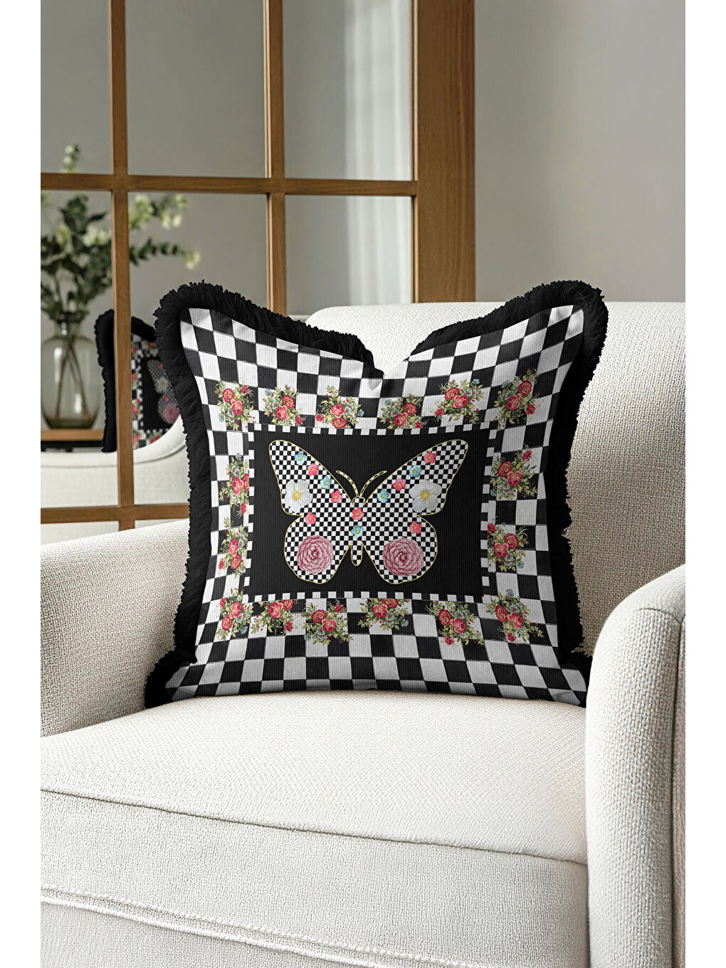 Karışık Zarif Ekose Kelebek Saçaklı Yastık Kılıfı-Gül Motifli Bohem Siyah Püsküllü Kırlent Kılıfı-3