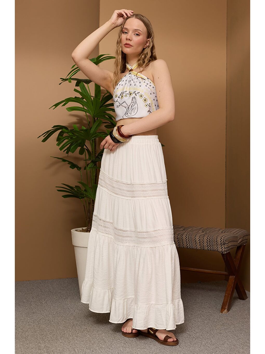 Beyaz Beli Lastikli Dantelli Maxi Boy Etek-1