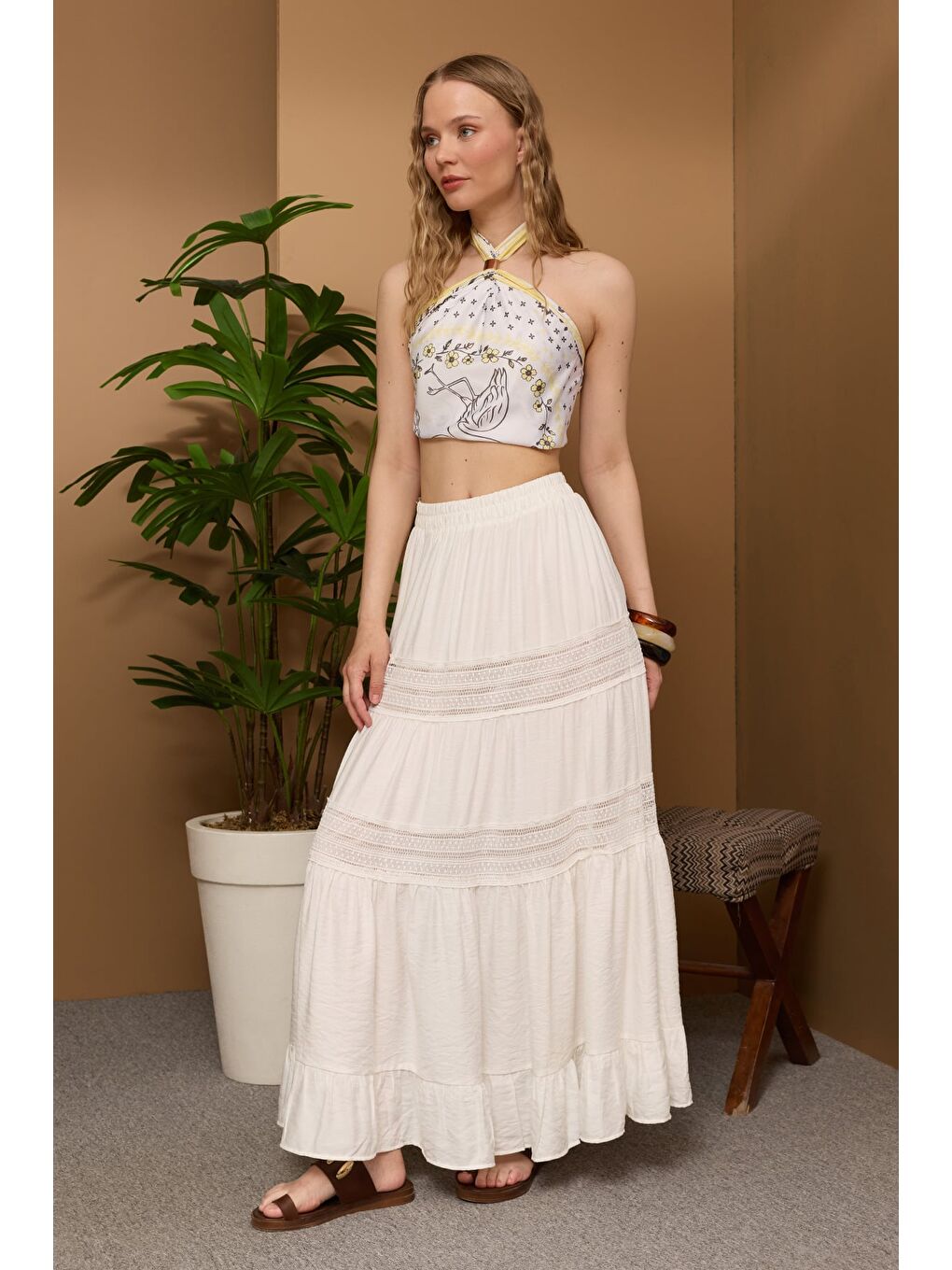 Beyaz Beli Lastikli Dantelli Maxi Boy Etek-2