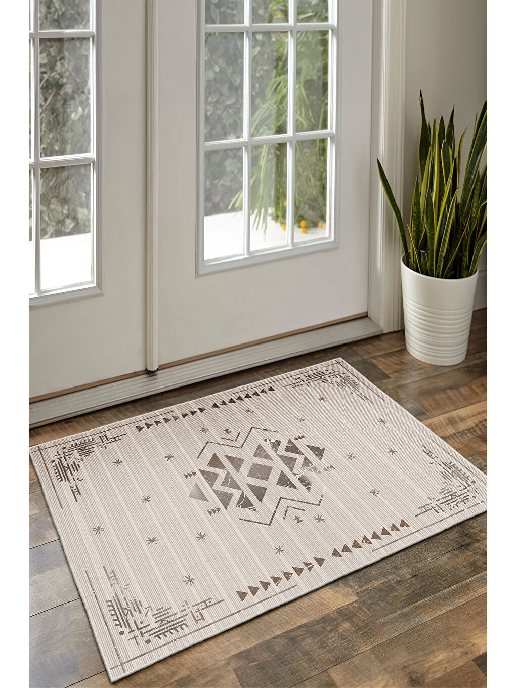 Kahverengi Dekoratif Özel Tasarım Yıkanabilir İnce Kaymaz Tabanlı Modern Halı KECE FR46-2