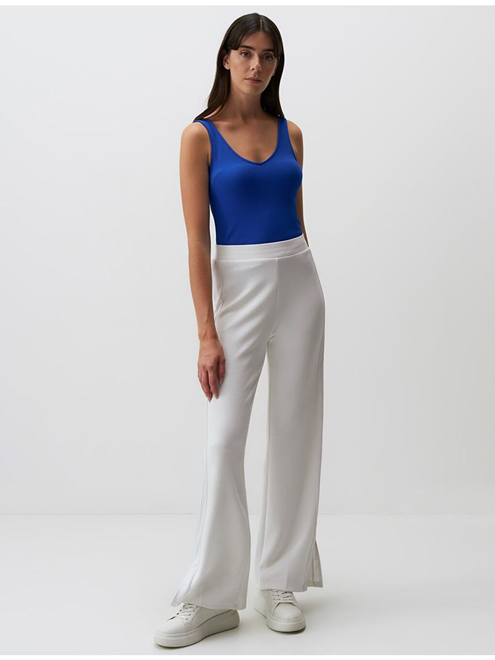 Mavi Kobalt V Yaka Kolsuz Basic Atlet