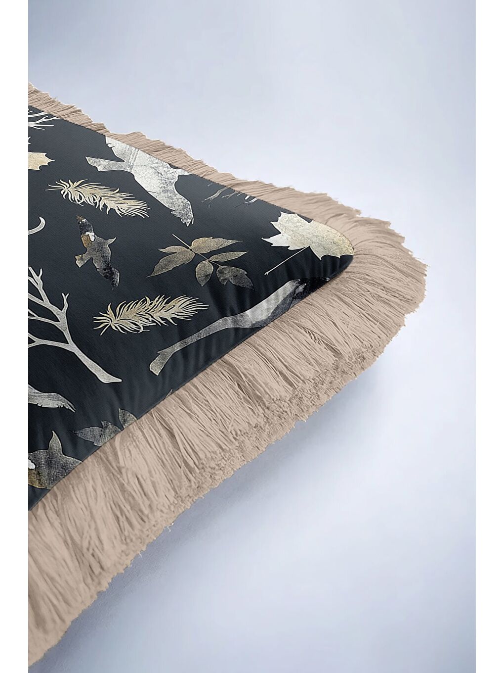 Karışık Zarif Orman Figürü Saçaklı Yastık Kılıfı - Naturel Rustik Siyah Altın Renkli Püsküllü Kırlent Kılıfı-6
