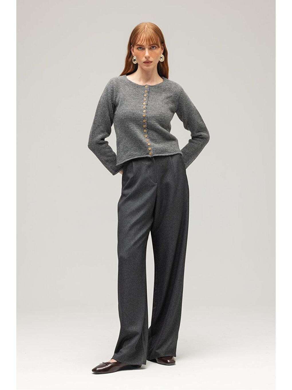 Antrasit Kadın Ahşap Düğmeli Uzun Kollu Bisiklet Yaka Triko Hırka-3