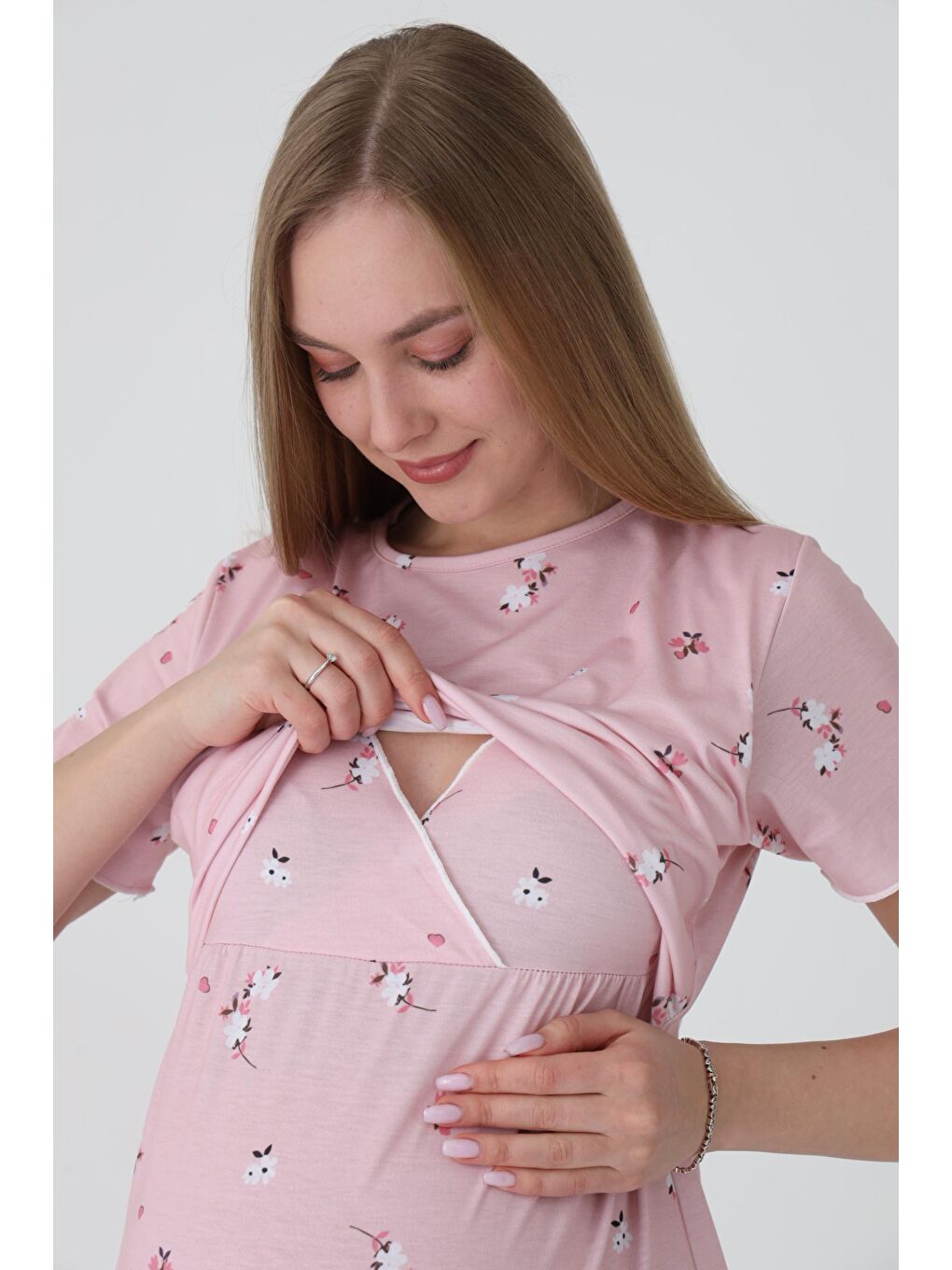 Pembe Pudra Emzirmeye Uygun Kısa Kol Ayarlanabilir Bel Lastikli Baskılı Hamile ve Lohusa Pijama Takımı-4