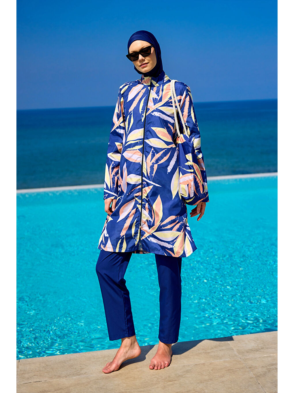 Lacivert Tam Kapalı Tesettür Mayo Plaj Çantalı 4 Parça Set R2508-1