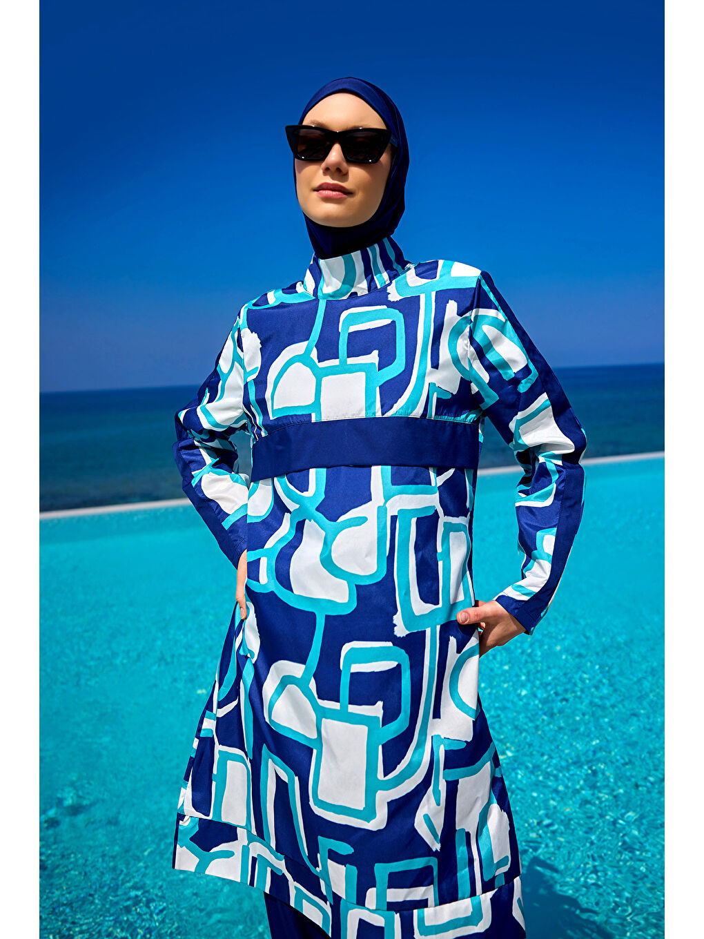 Lacivert Tam Kapalı Tesettür Mayo Plaj Çantalı 4 Parça Set R2513-1