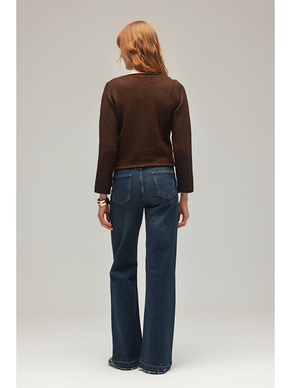 Kahverengi Kadın Ahşap Düğmeli Uzun Kollu Bisiklet Yaka Triko Hırka-3