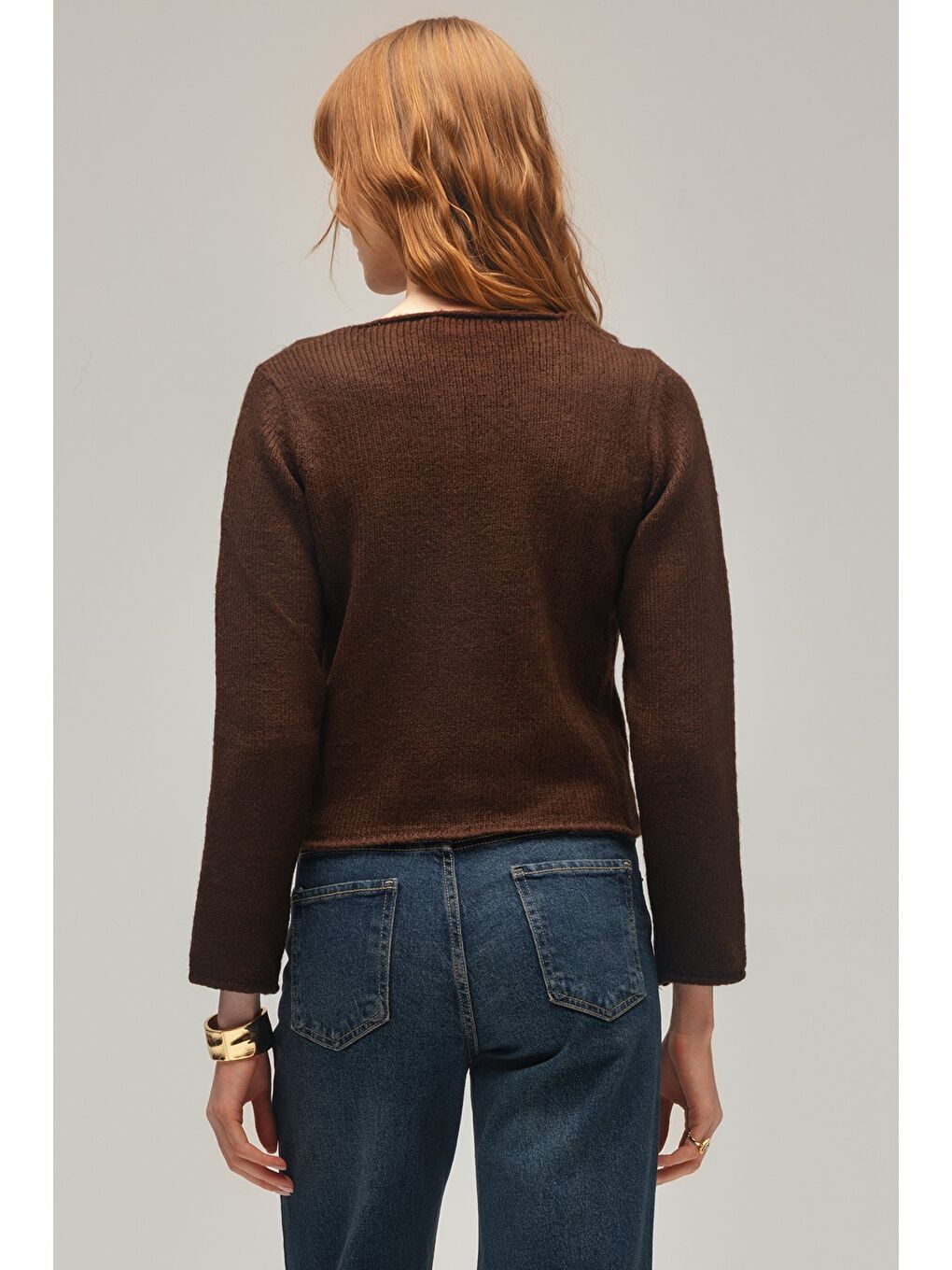 Kahverengi Kadın Ahşap Düğmeli Uzun Kollu Bisiklet Yaka Triko Hırka-4