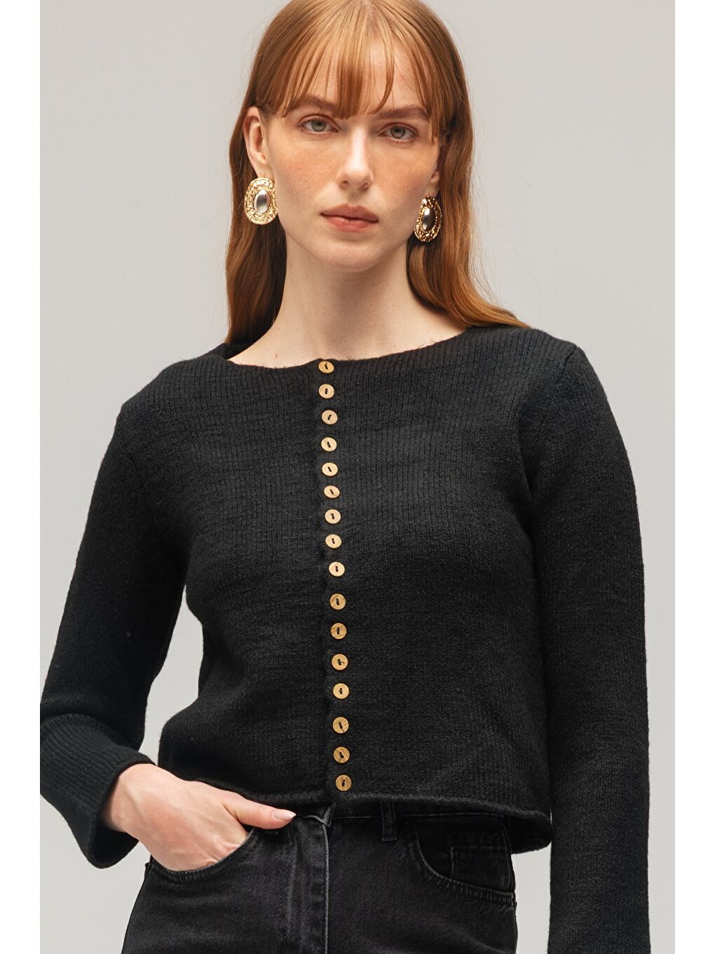 Siyah Kadın Ahşap Düğmeli Uzun Kollu Bisiklet Yaka Triko Hırka-3