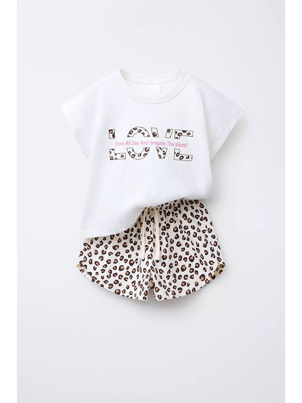 Kız Çocuk Pamuklu Ekru Baskılı T-Shirt Ve Leopar Desenli Şort Alt Üst Takım-1