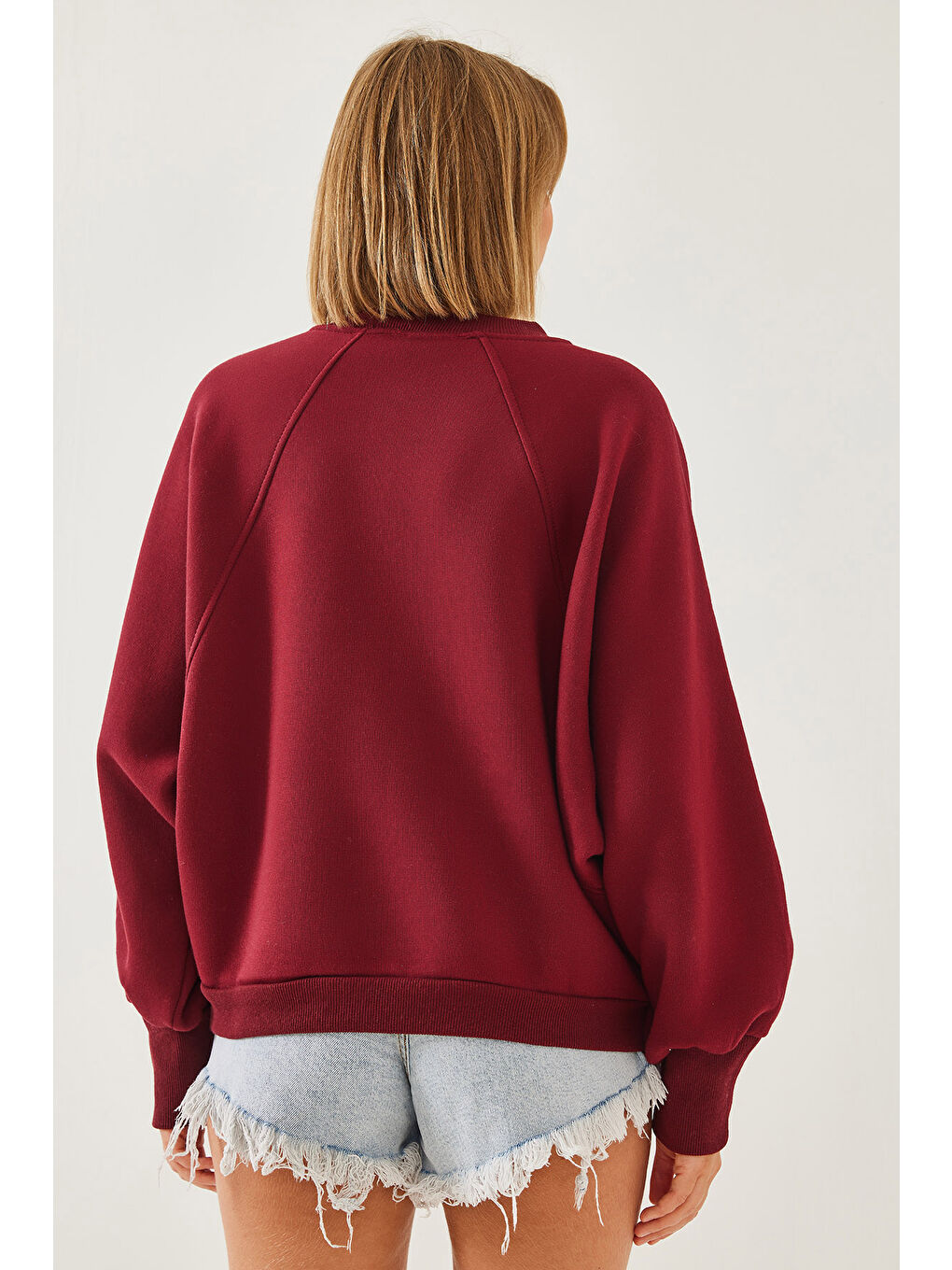 Bordo Kadın Bisiklet Yaka Kalp Nakışlı Üç İplik Şardonlu Sweatshirt-4