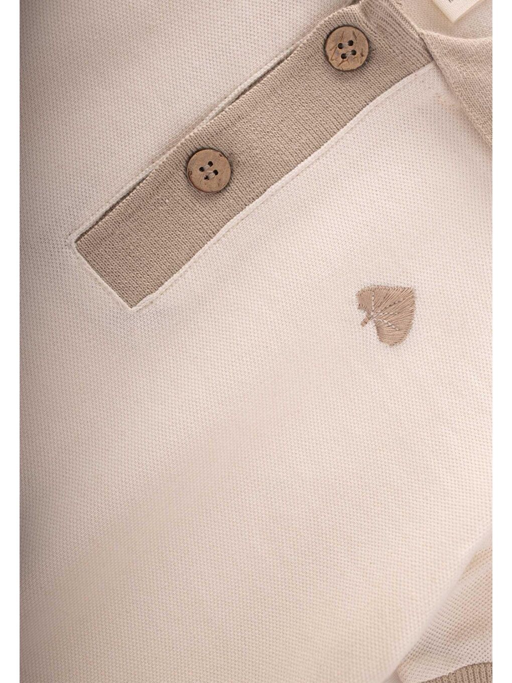 Bej Erkek Çocuk Polo Yaka Nakışlı Tişört-2