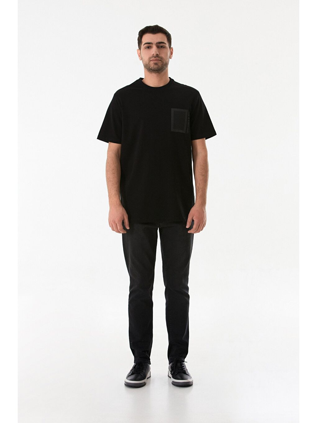 Siyah Baskılı Bisiklet Yaka Tişört