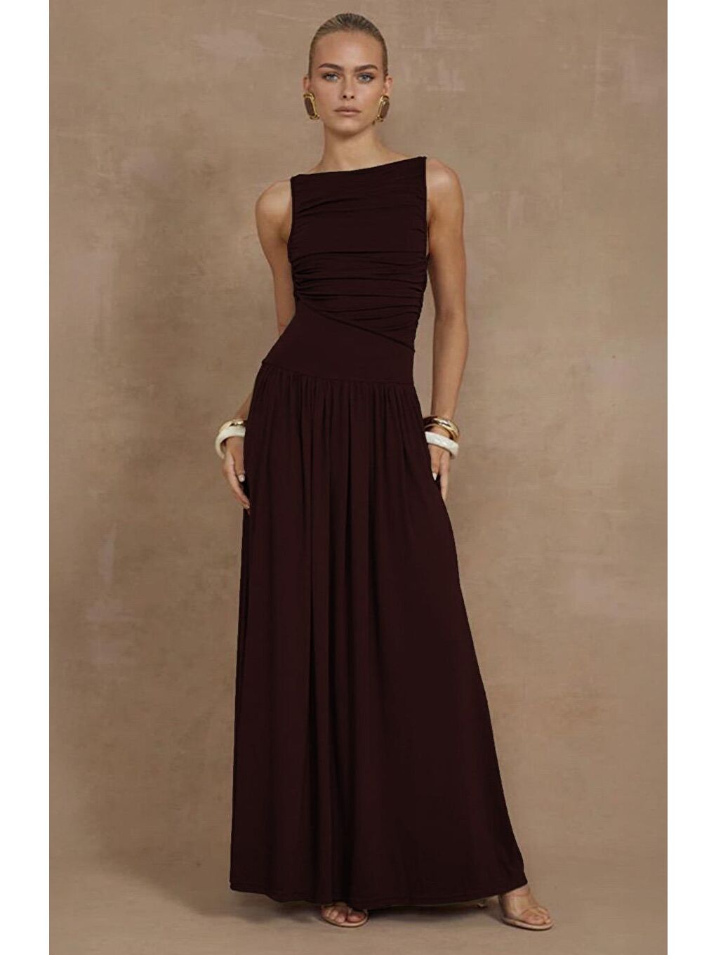 Kahverengi Önü Dökümlü Uzun Boy Kadın Elbise Mg2364