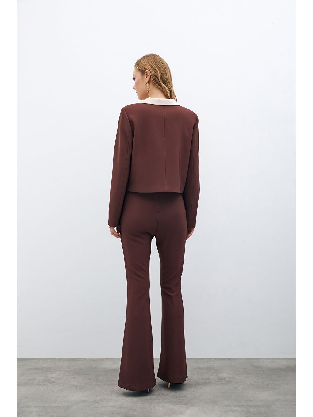 Kahverengi Düğmeli Kısa Ceket - Kahve-1