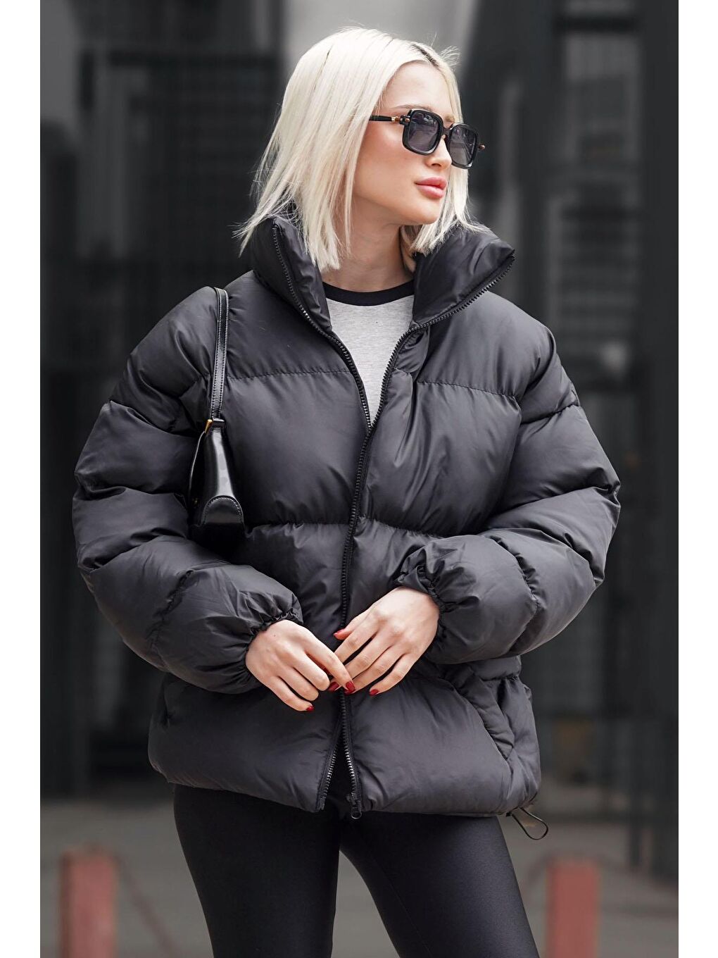 Siyah Basic Oversize Kadın Şişme Mont Mg1550-1