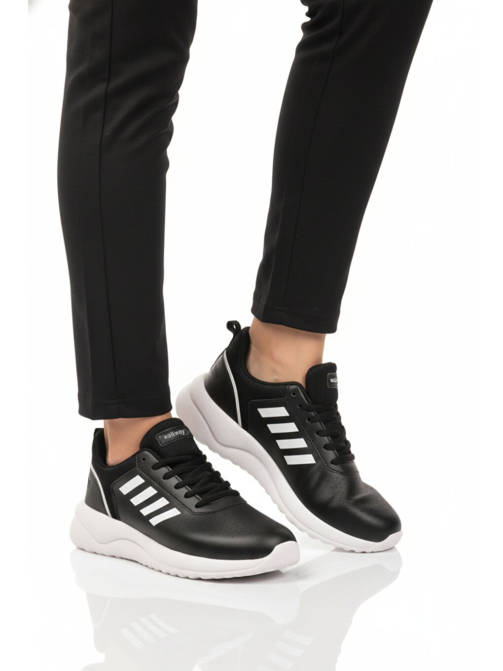 Siyah Beyaz Bağcıklı Hafif Esnek Unisex Spor Ayakkabı Nereus G