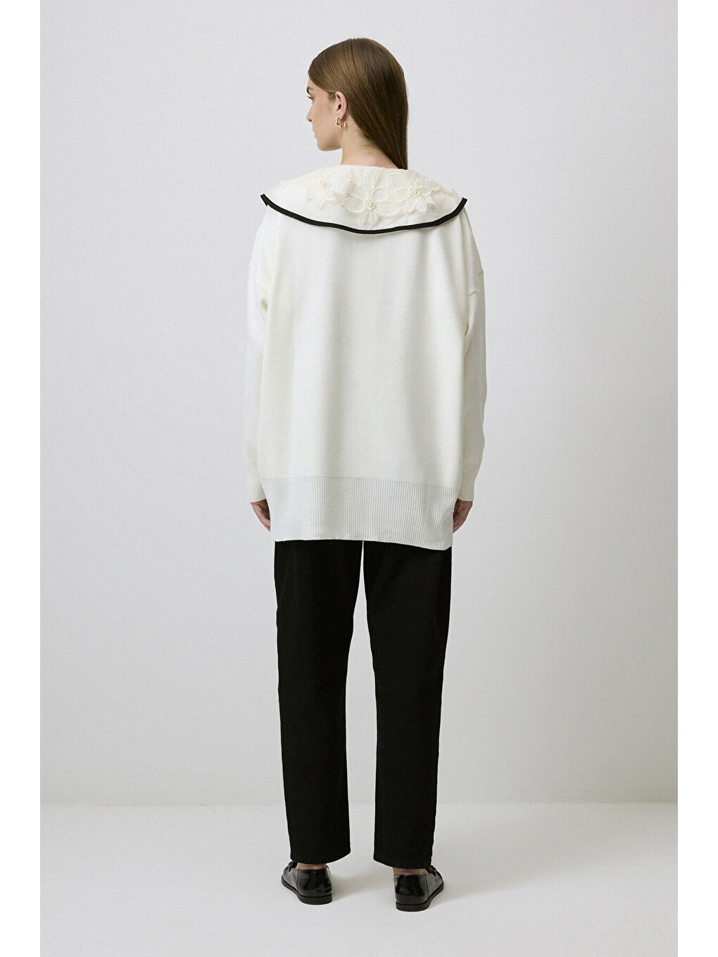 Ekru Yakası İşleme Detaylı Triko Kazak-4