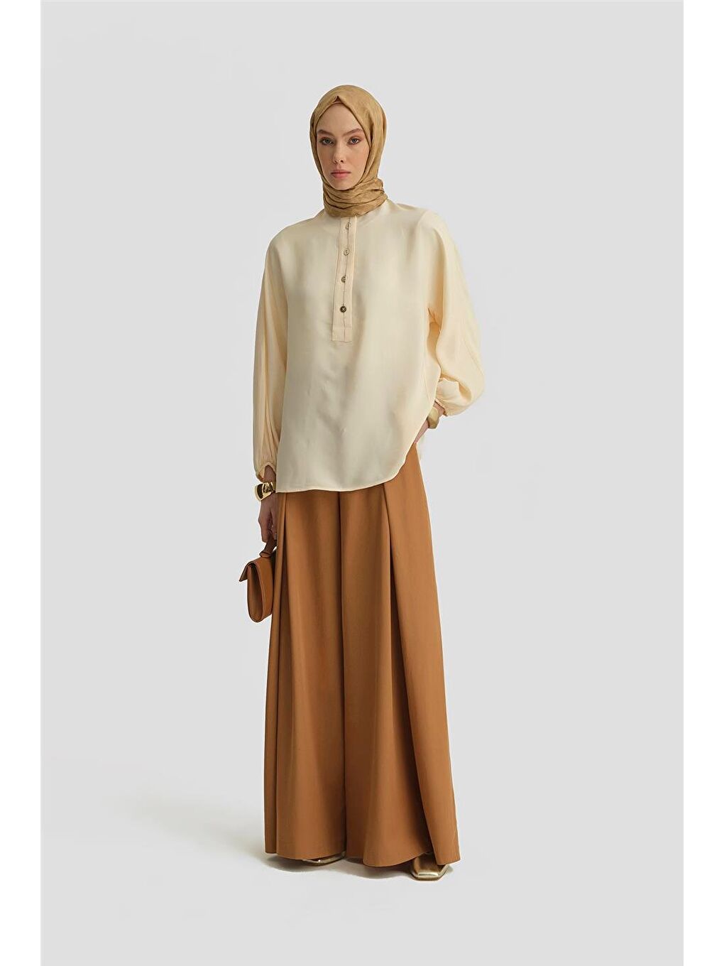 Bej Düğme Detaylı Bluz 25Y3719 Aytaşı