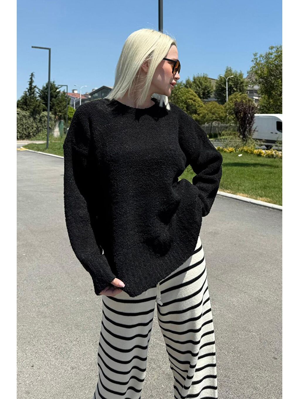 Siyah Bisiklet Yaka Kadın Buklet Kazak Mg2480