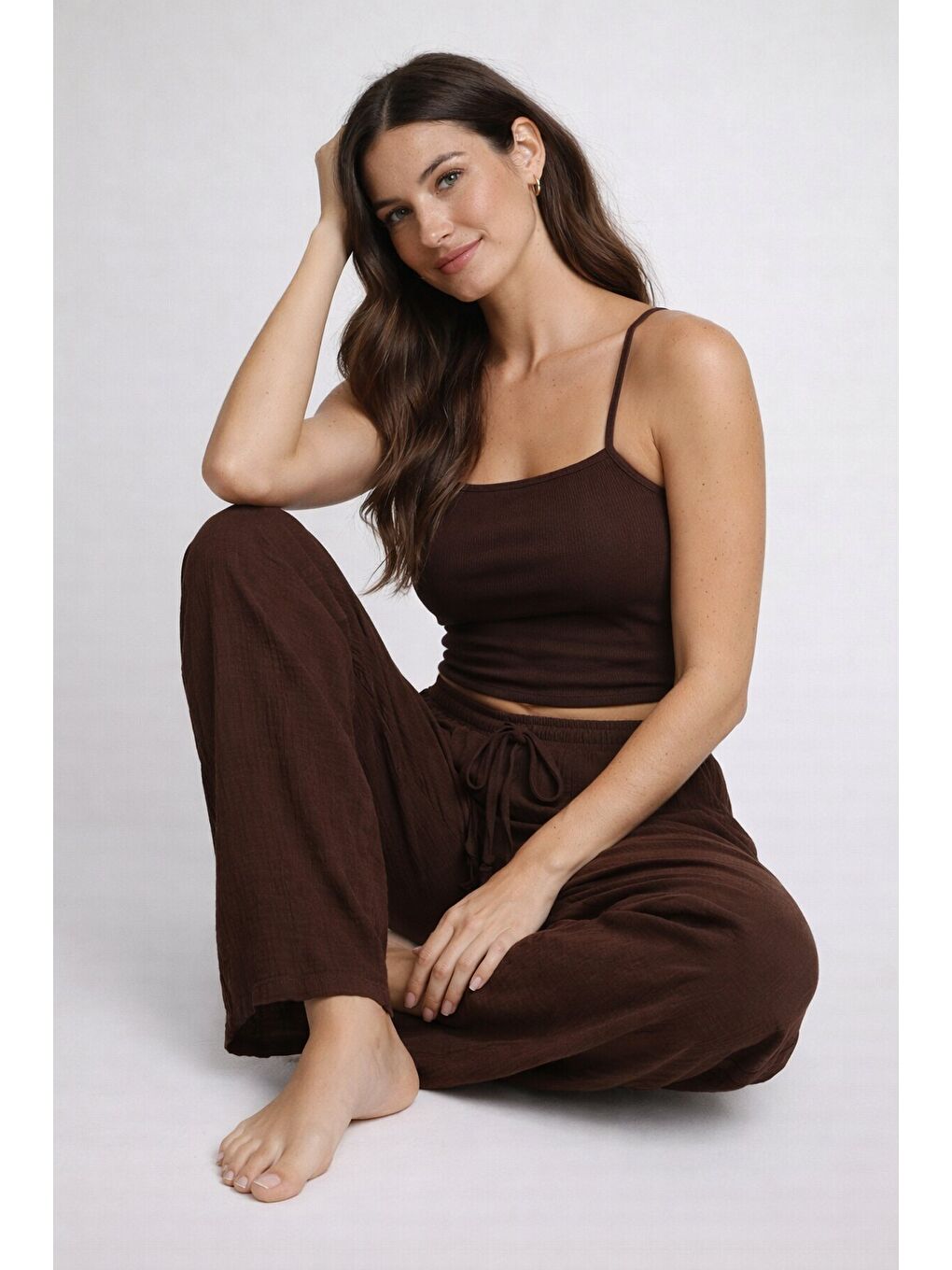 Kahverengi Bürümcük Kumaş Lastikli Bel Salaş Pantolon – Kahve Rahat Kesim Günlük Şıklık-1