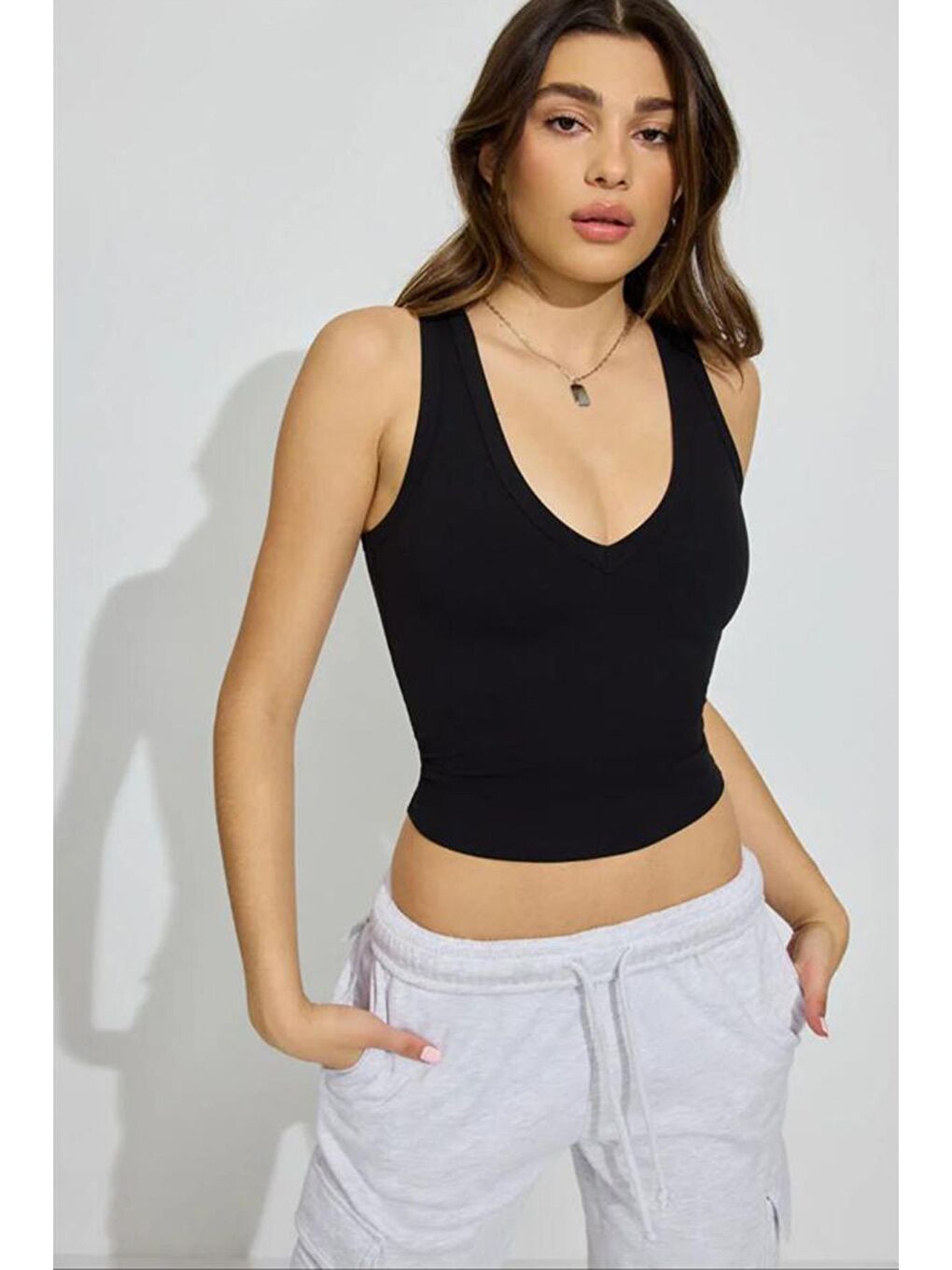 Siyah Derin V Yaka %100 Pamuklu Basic Kadın Atlet Mg2405