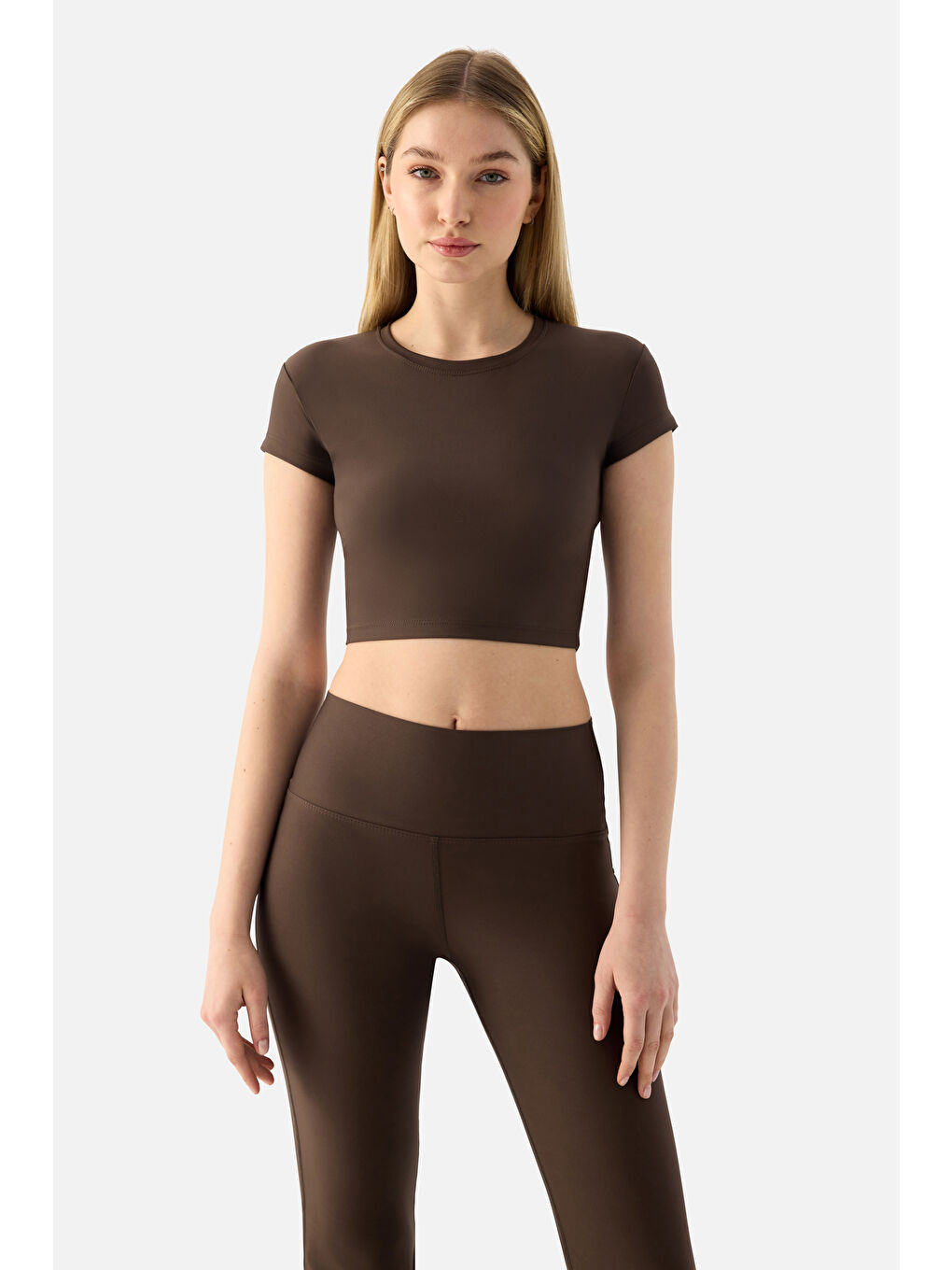 Kahverengi Melina Kısa Kol Acı Kahve Crop Top