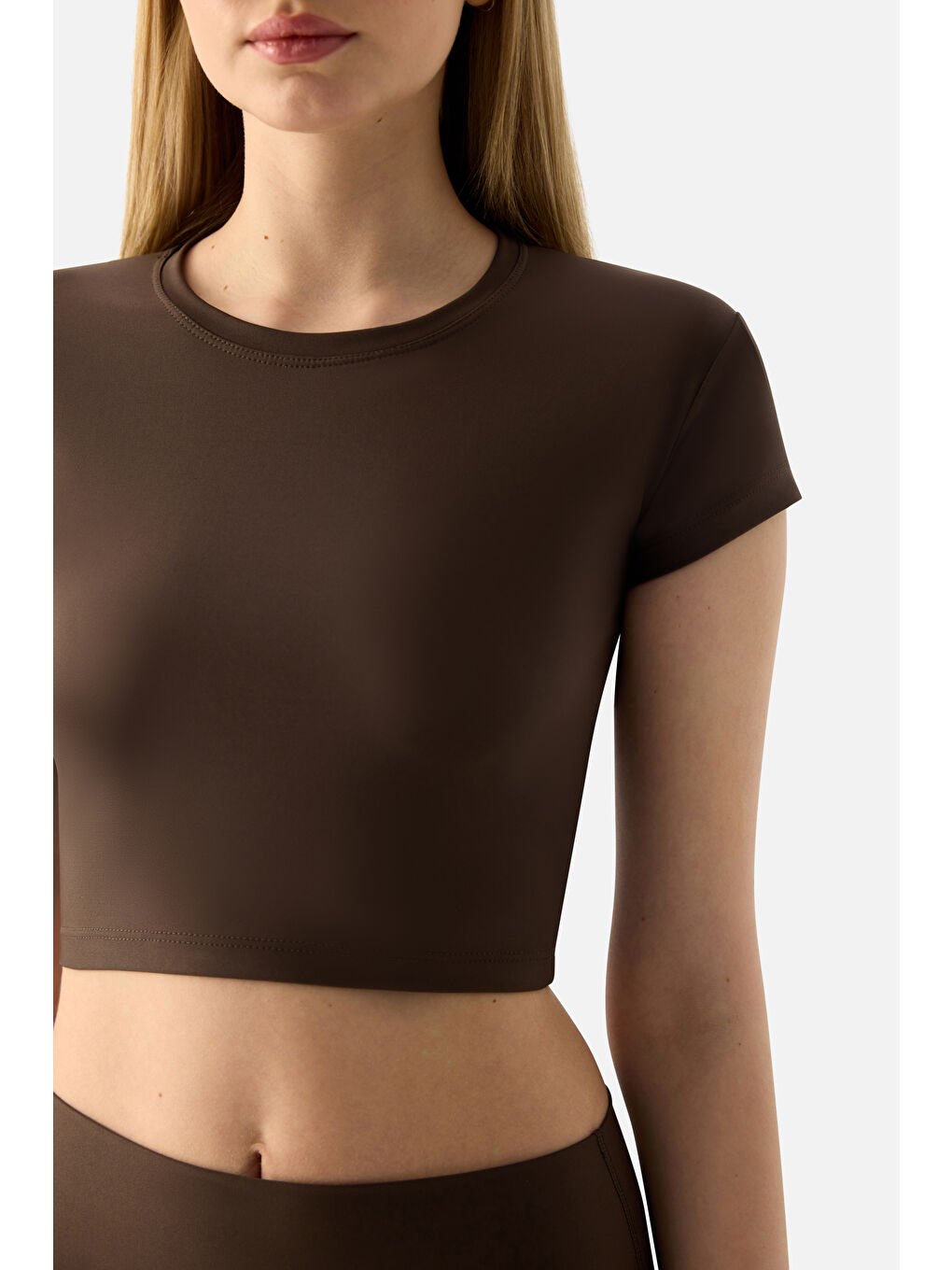 Kahverengi Melina Kısa Kol Acı Kahve Crop Top-4