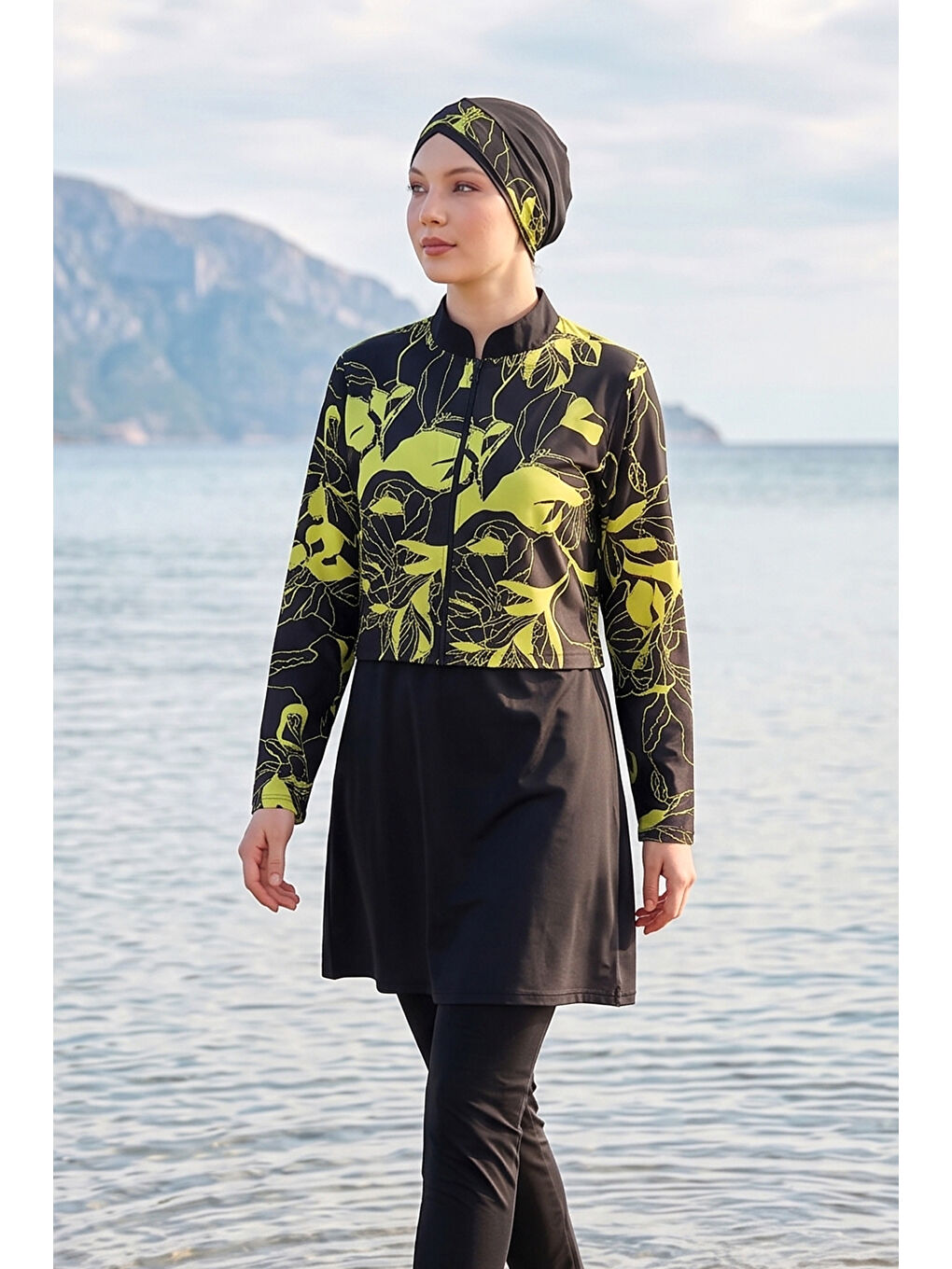 Desenli Tam Kapalı Tesettür Mayo 22 Siyah