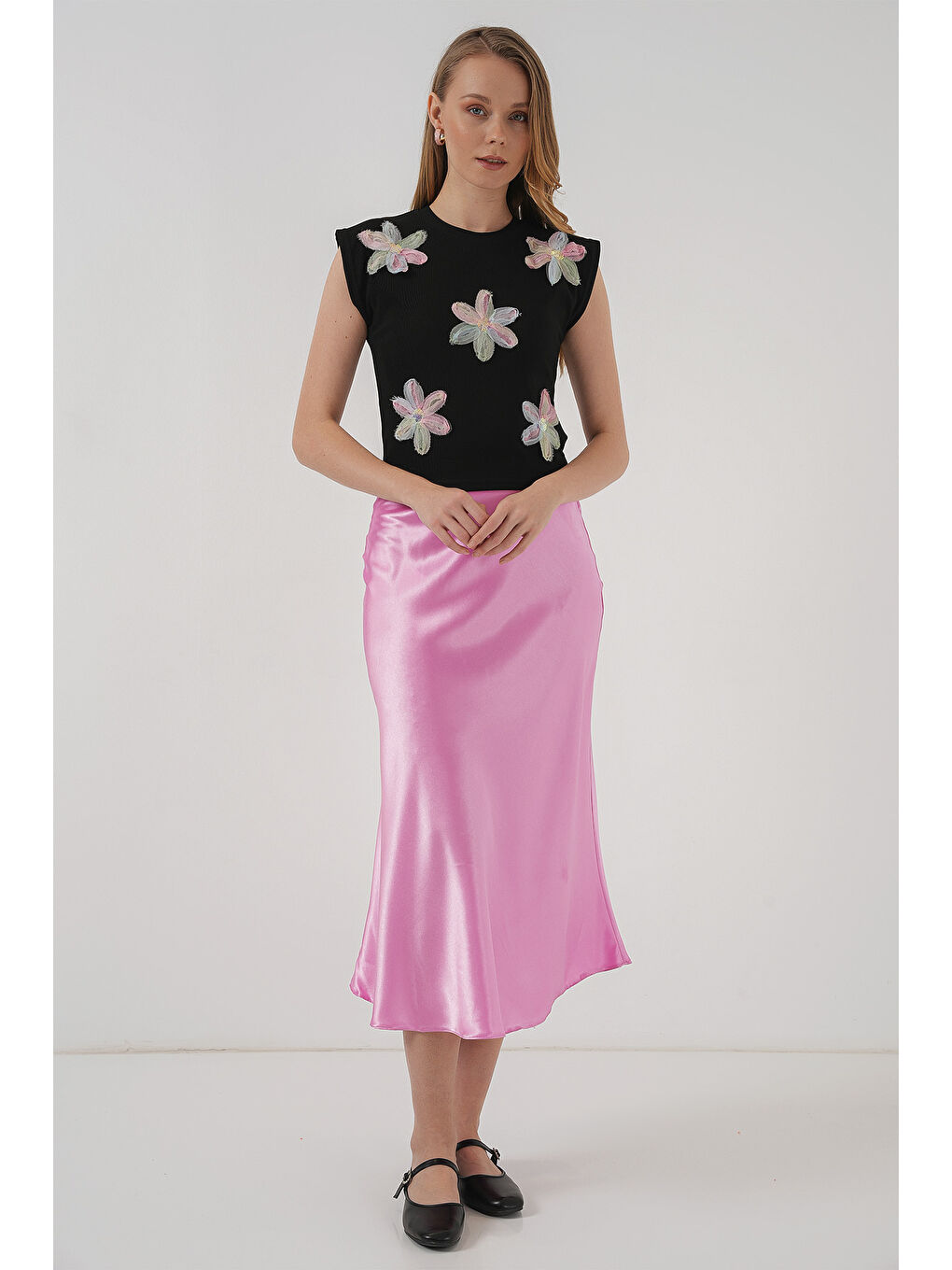 930 Kısa Kol Desenli Crop Bluz - Siyah-1