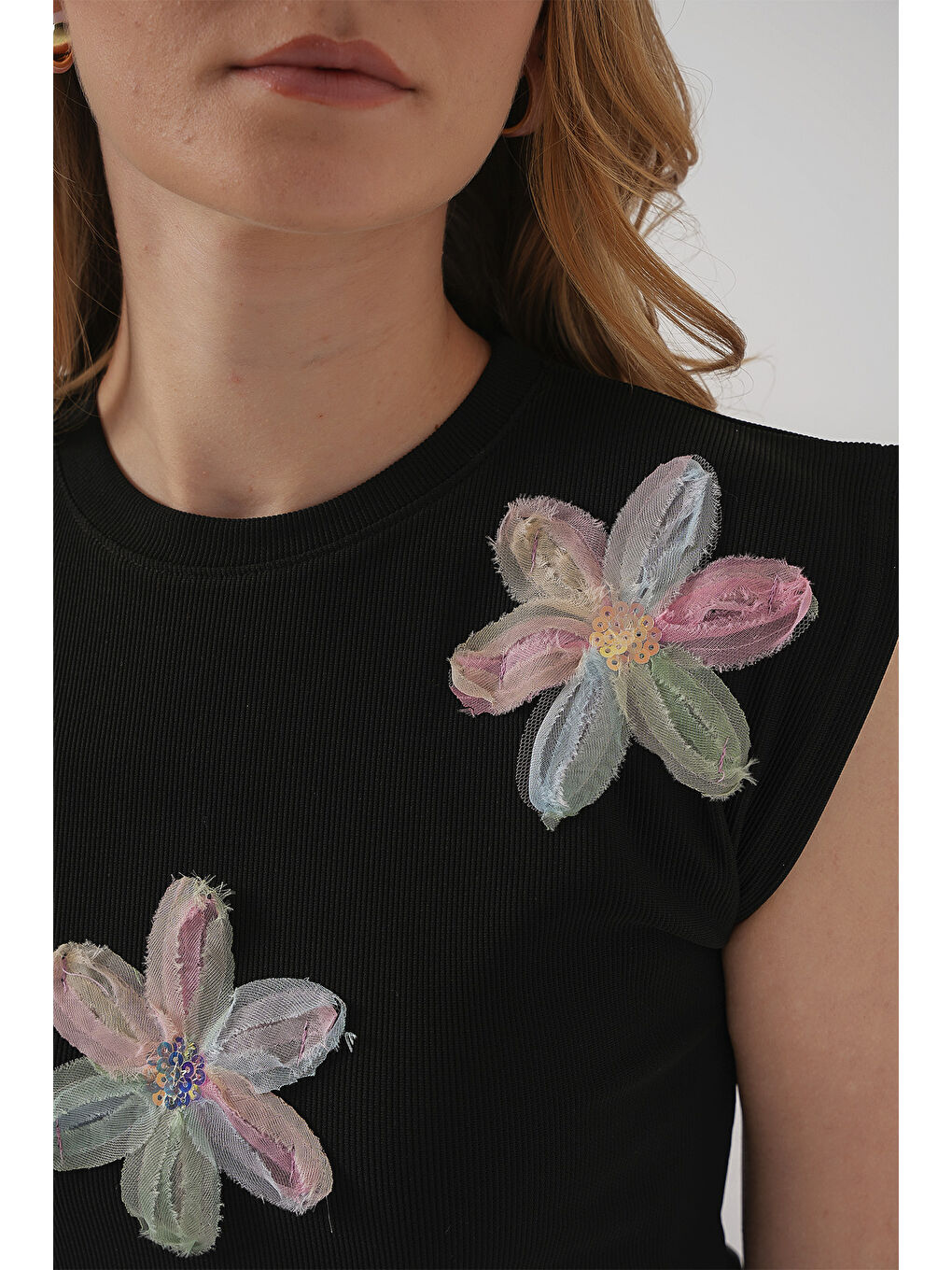 930 Kısa Kol Desenli Crop Bluz - Siyah-4