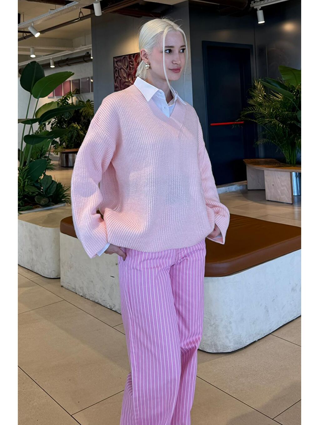 Pembe V Yaka Triko Kadın Kazak Mg2501-6