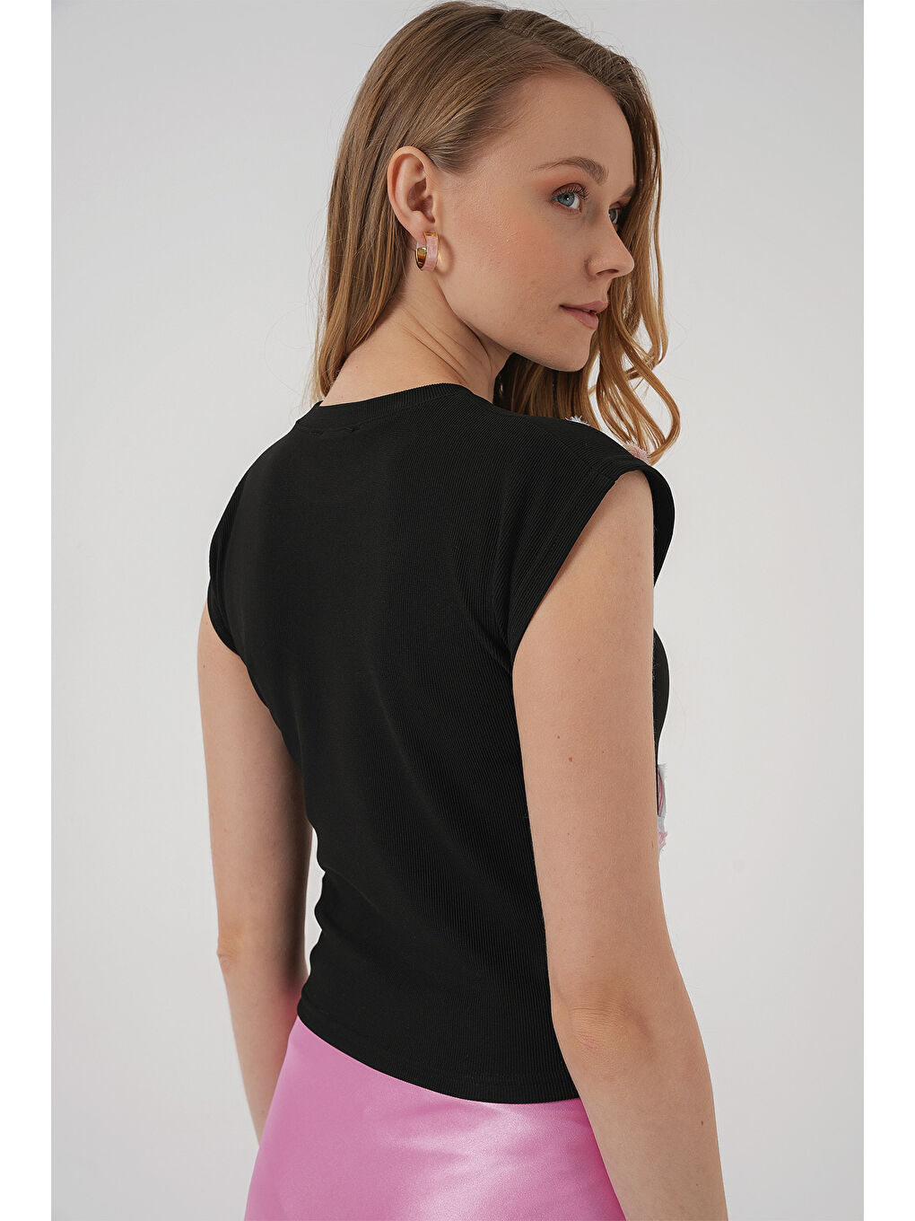 930 Kısa Kol Desenli Crop Bluz - Siyah-5