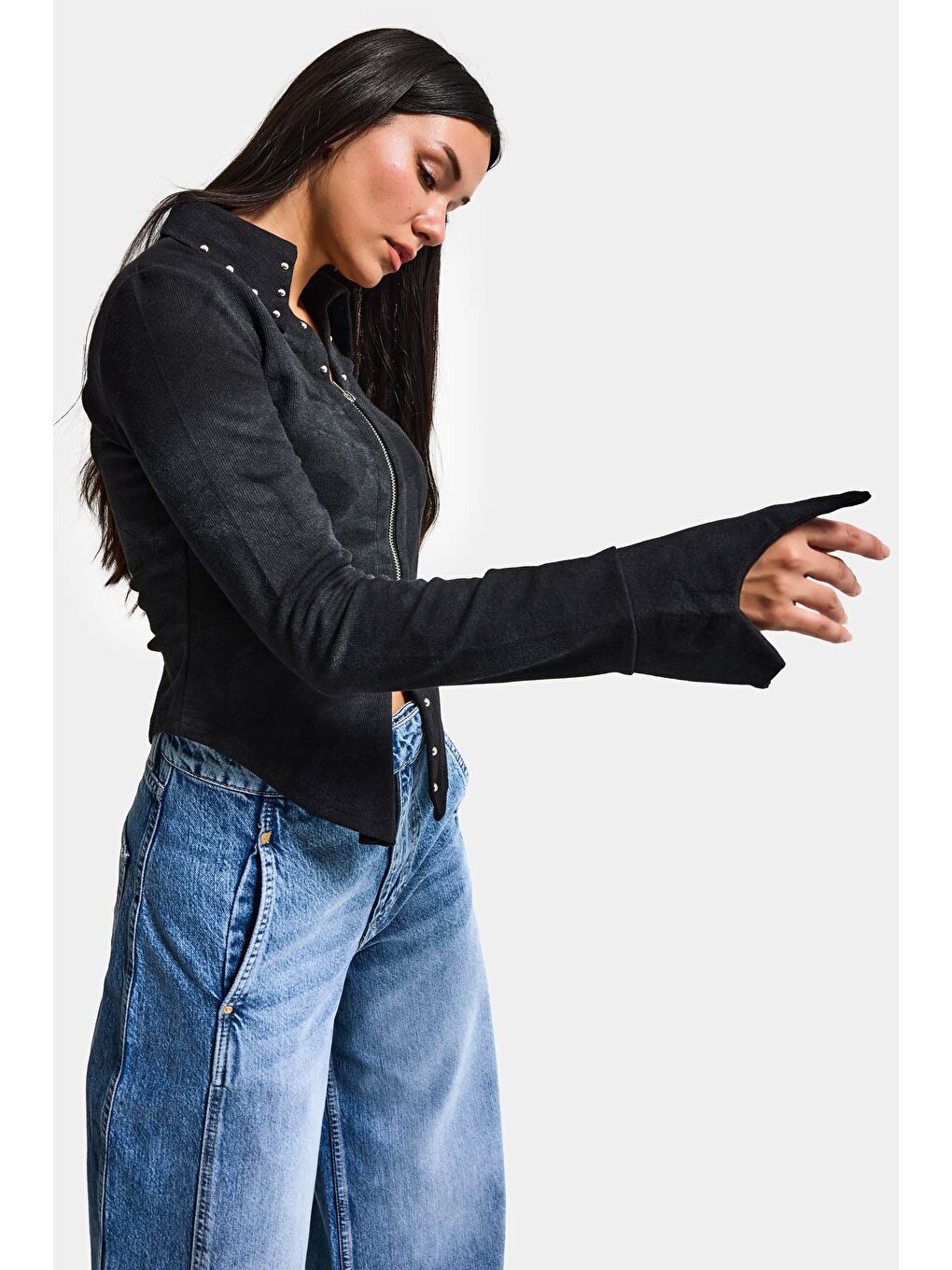 Kadın Siyah w5 Fermuar ve Drop Detaylı Özel Tasarım Crop Top-5