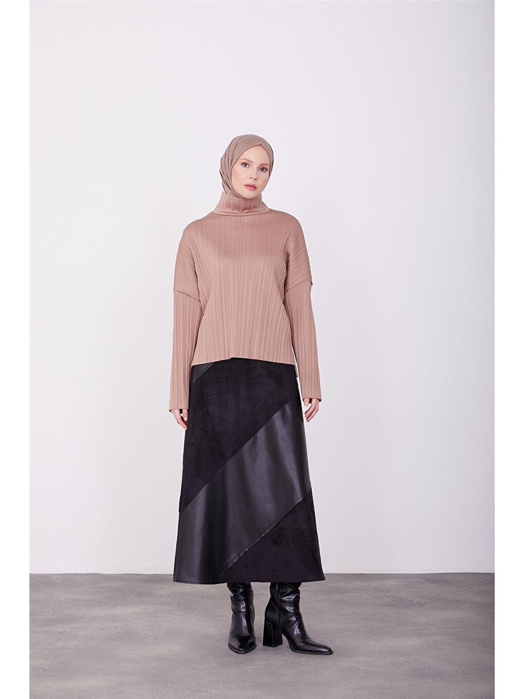 Bej Pliseli Örme Bluz 23K3216 Latte-1