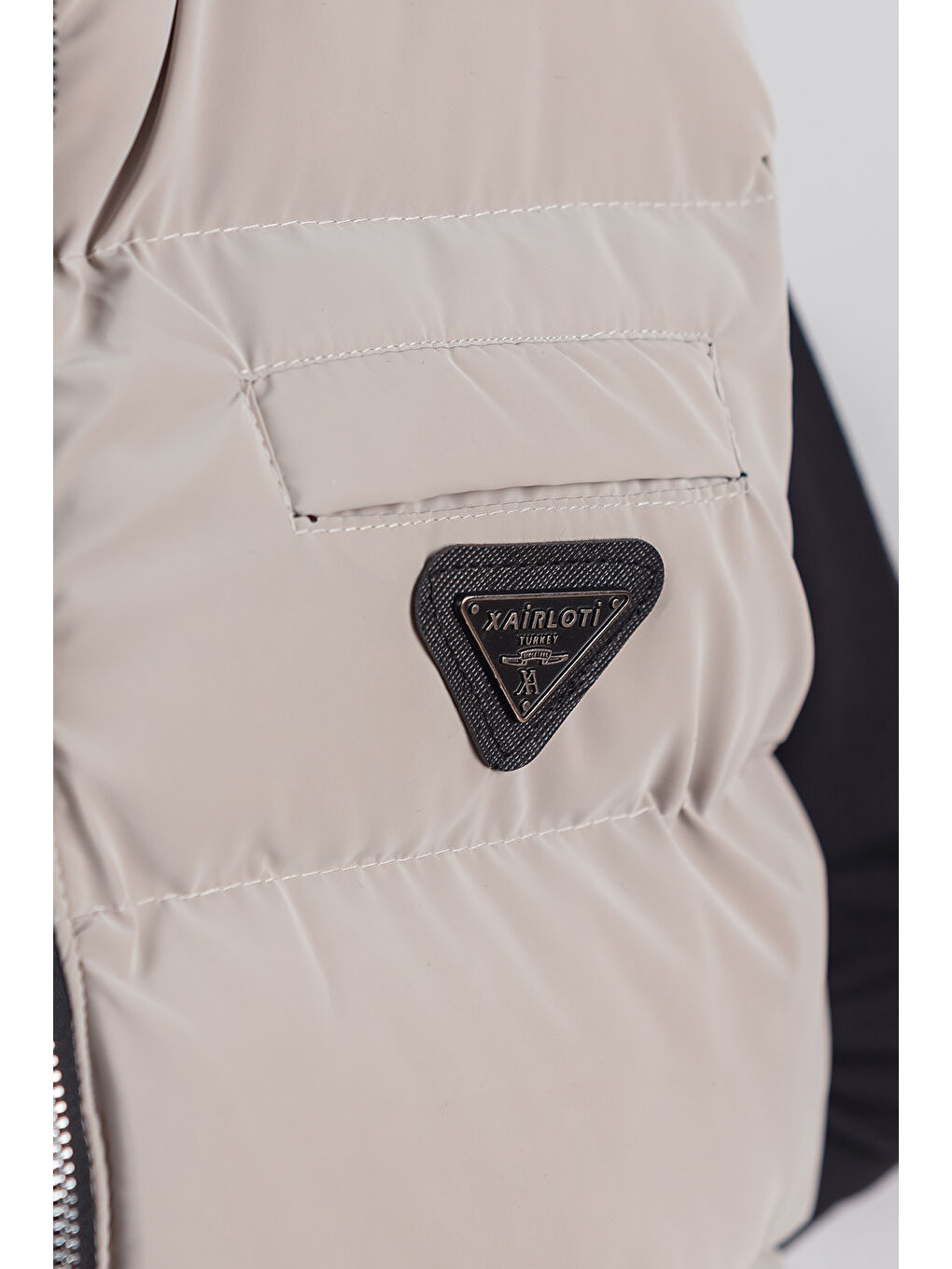 Bej Kapüşonlu Erkek Çocuk Nova Kumaş Şişme Yelek-3