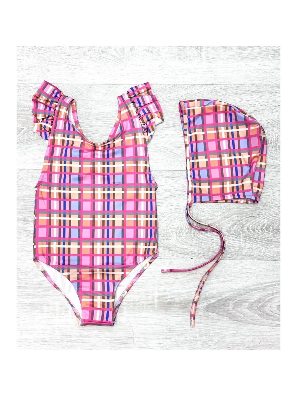 Mor Sırttan Çapraz Fırfır Detaylı Boneli Kız Çocuk Mayo