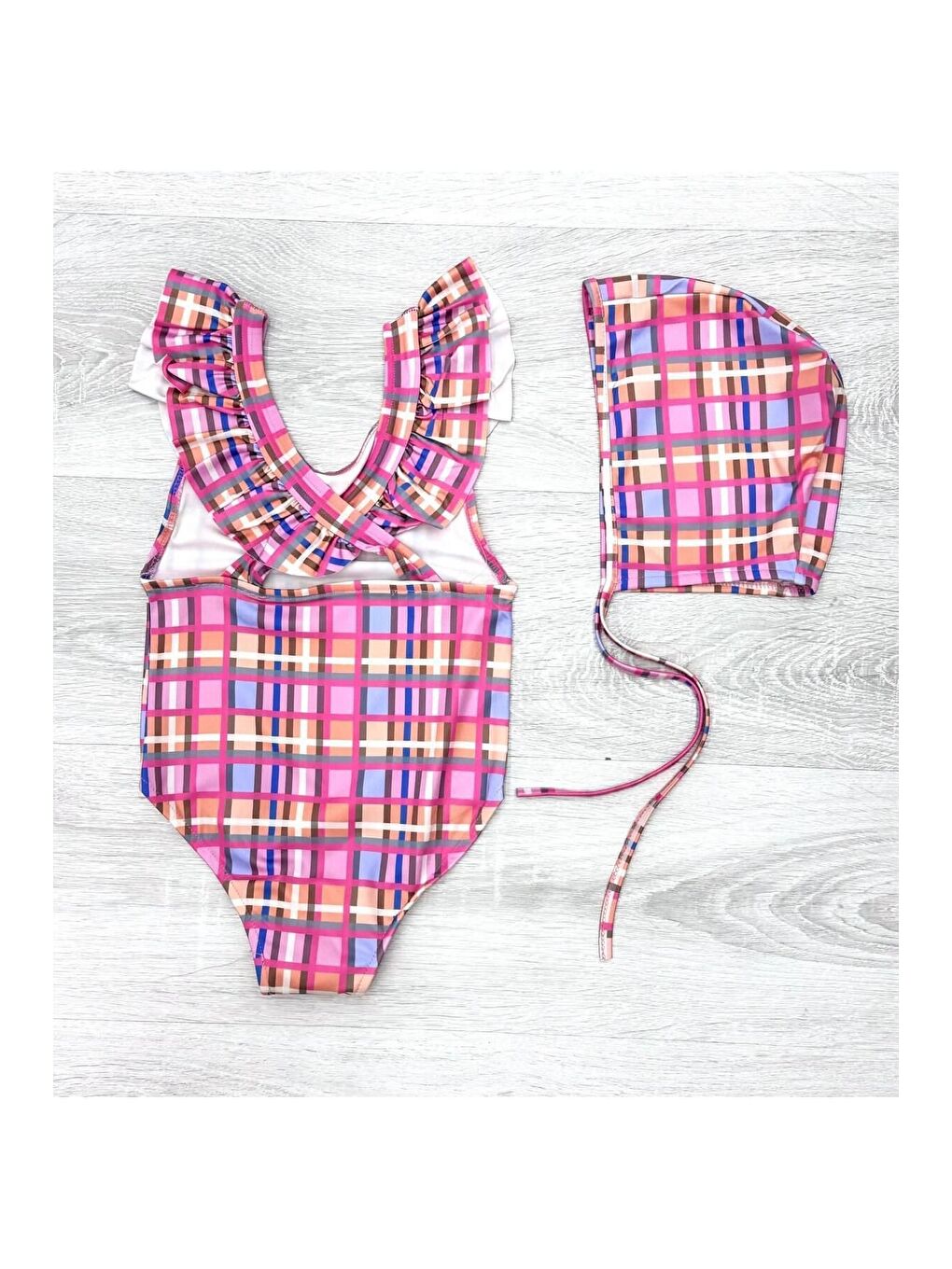 Mor Sırttan Çapraz Fırfır Detaylı Boneli Kız Çocuk Mayo-1