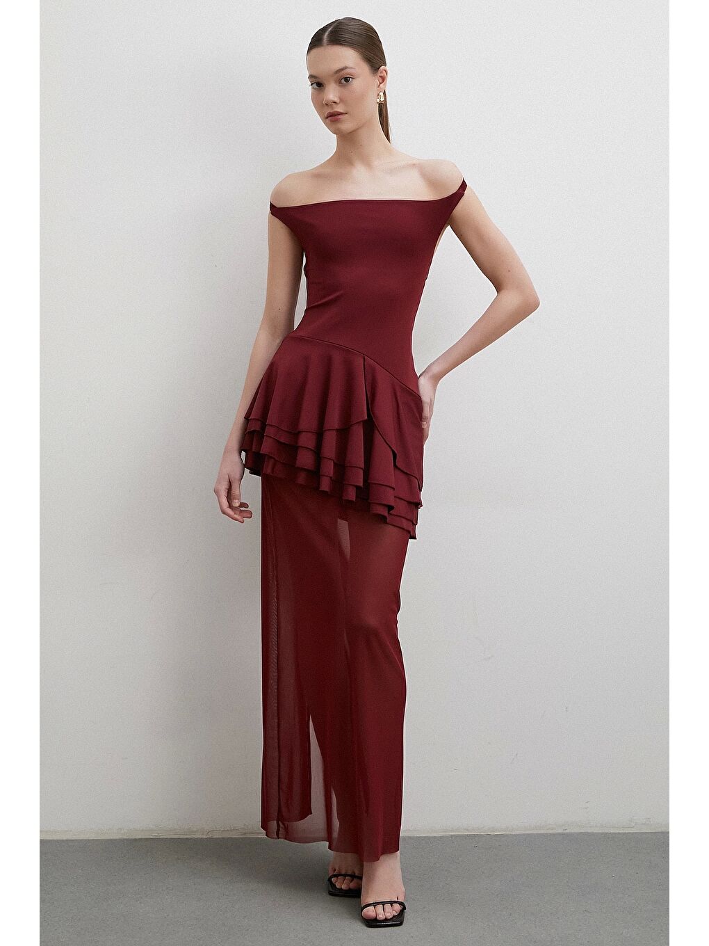 Boyun Askılı Fırfırlı Tül Elbise Bordo