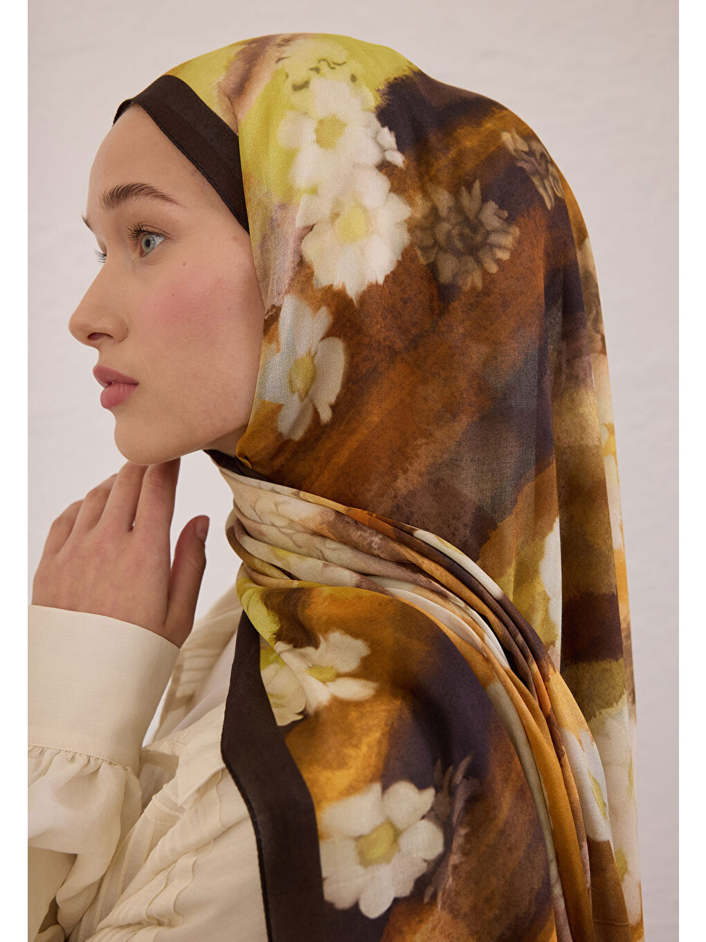 Kahverengi Soft Daısy Desen Rami Şal Acı Kahve-2