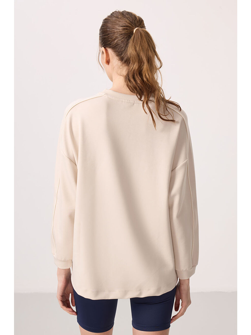 Bej Yumuşak Dokulu O Yaka Oversize Kadın Tunik Sweatshirt - 97303-9